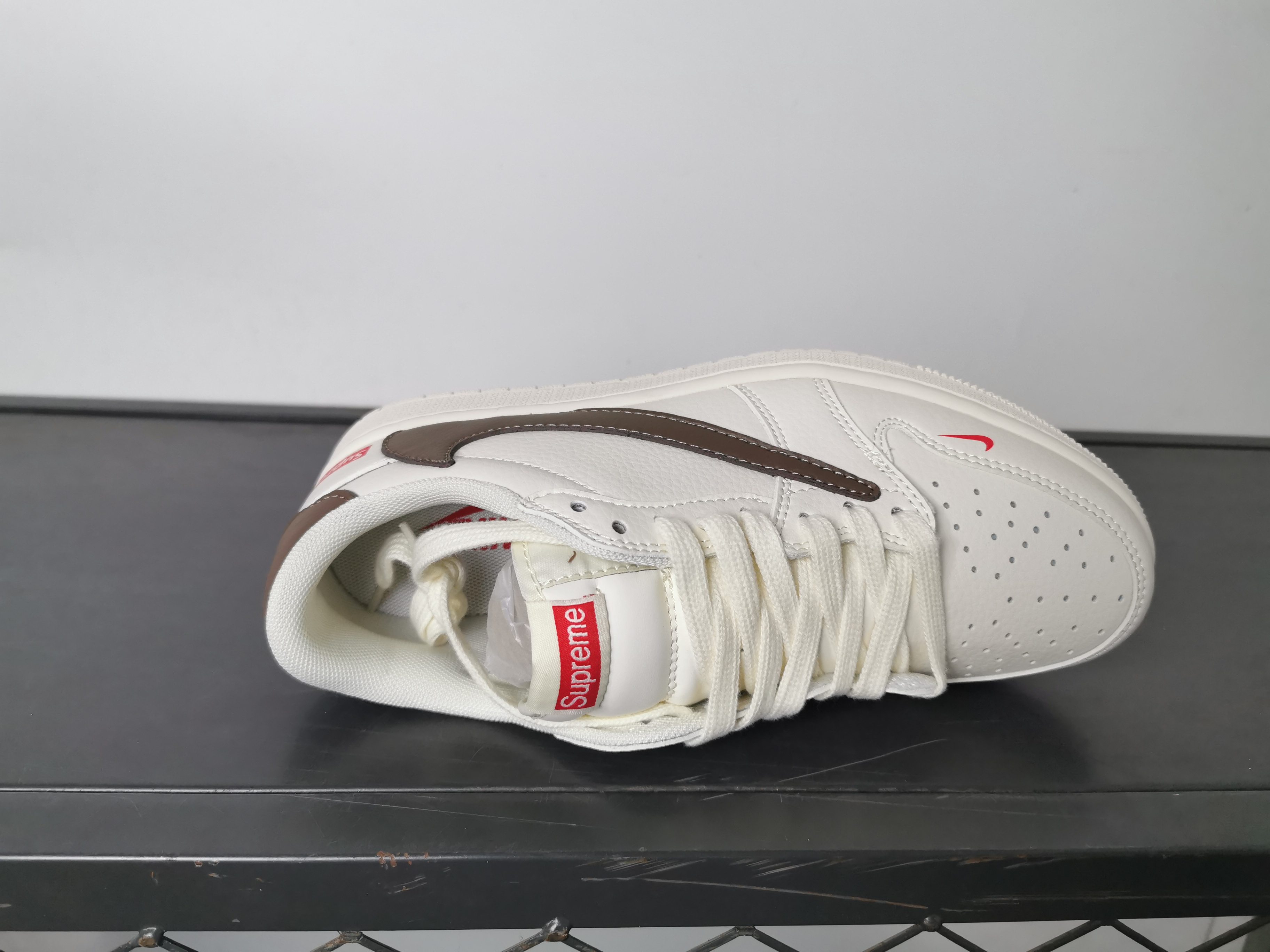 Air Jordan 1 Travis Scott Reverse Mocha Low Top Sneakers - Premium Quality 5 a1745906823557 8775