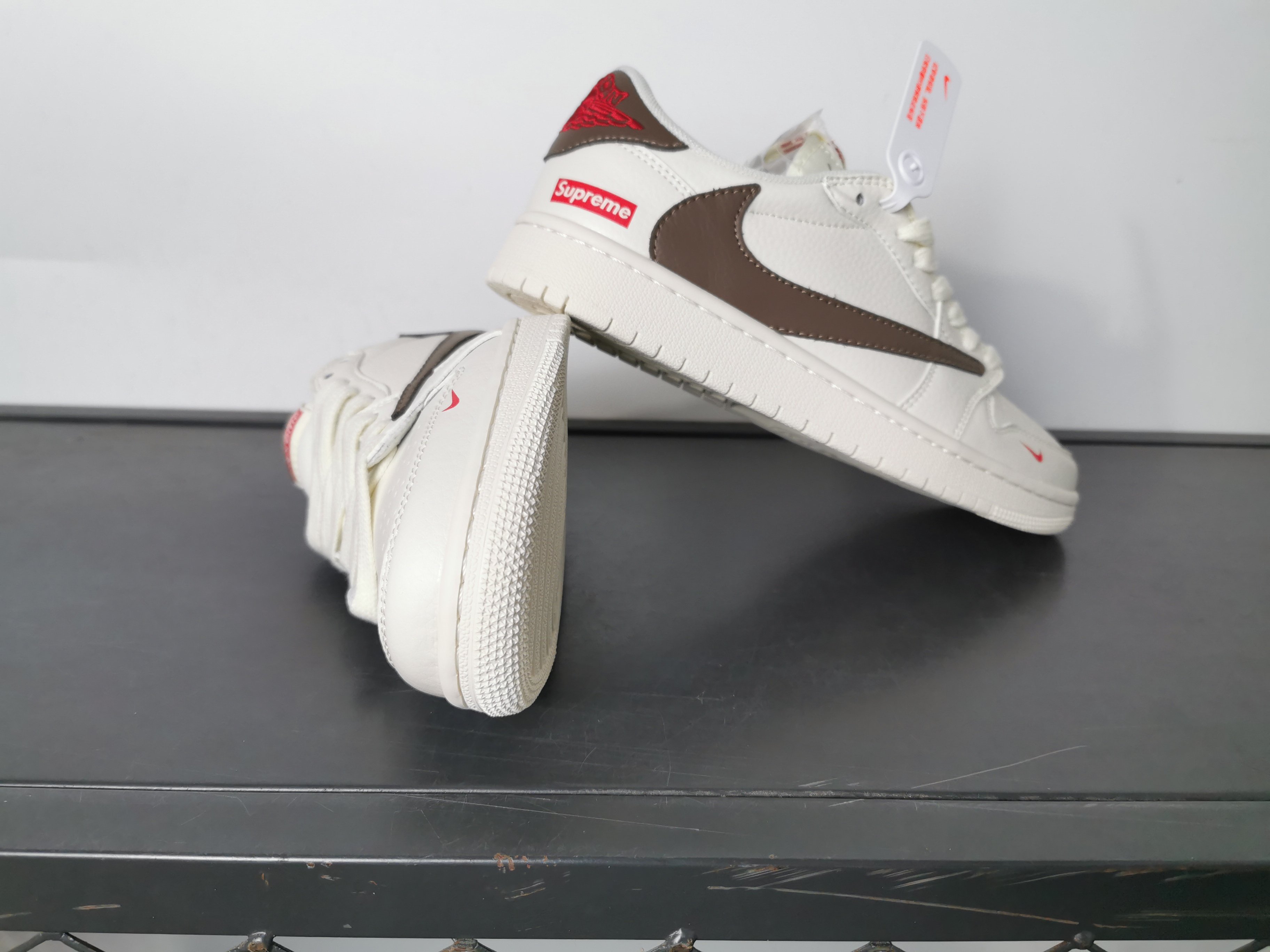 Air Jordan 1 Travis Scott Reverse Mocha Low Top Sneakers - Premium Quality 7 a1745906828329 8008