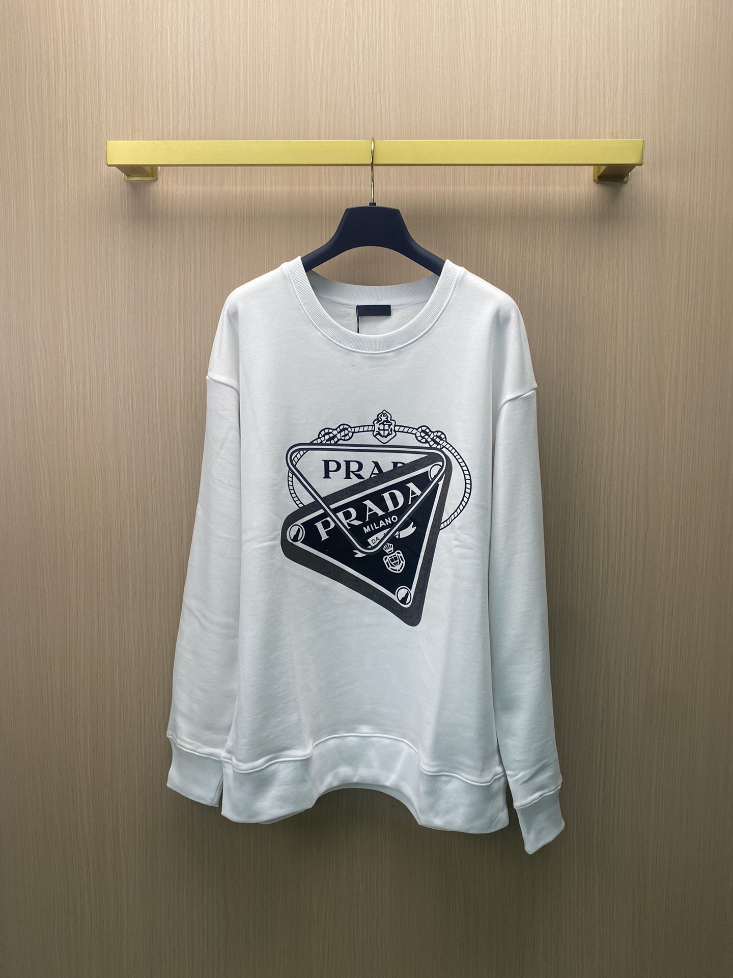 Prada 普拉达 2024 principios de otoño nueva sudadera de cuello redondo con estampado, utiliza tejido de rizo personalizado…