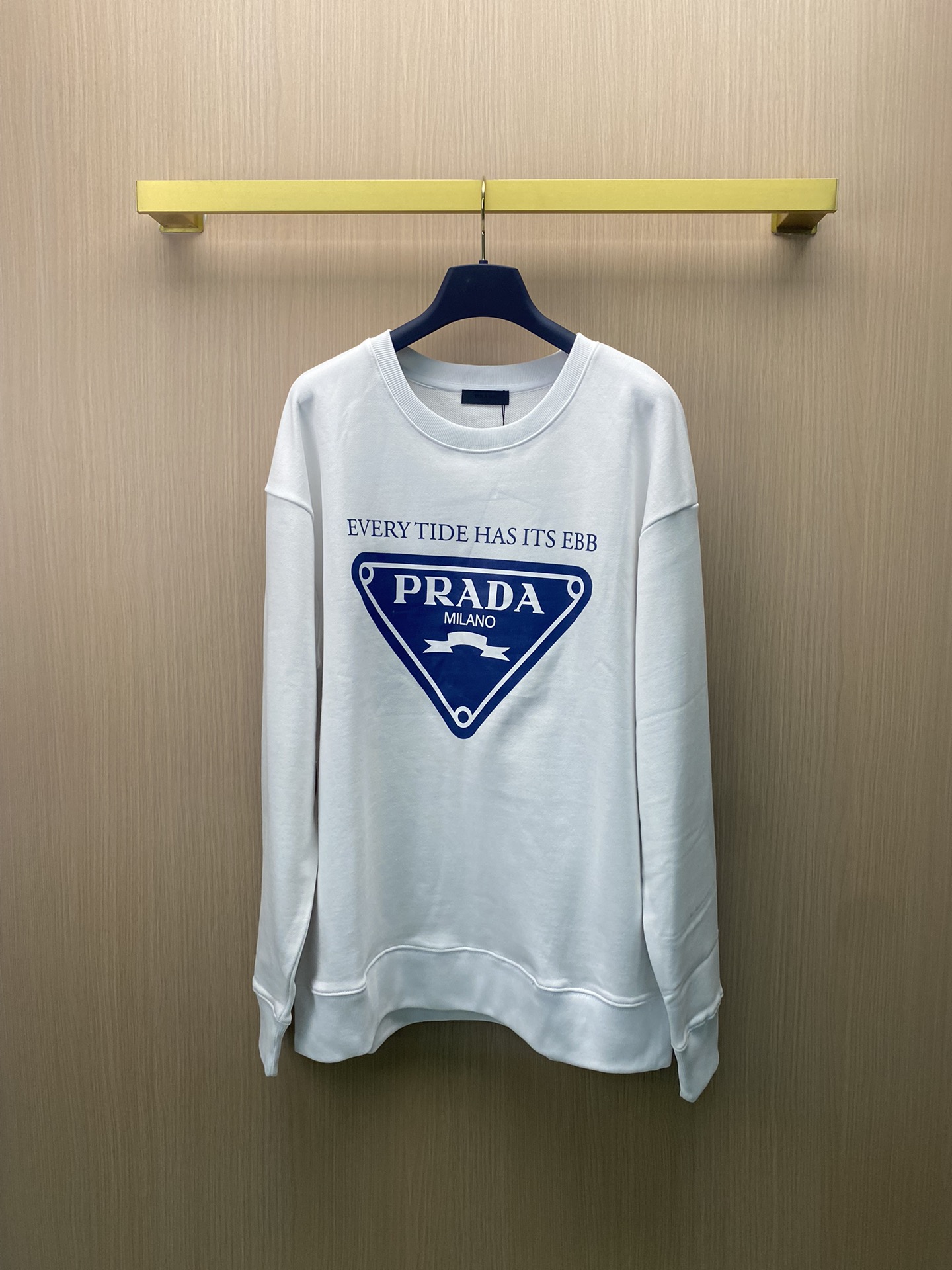 Prada 普拉达 2024 otoño-invierno nueva sudadera, la tela utiliza 420g de tejido de rizo de doble hilo, muy cómoda al tacto…