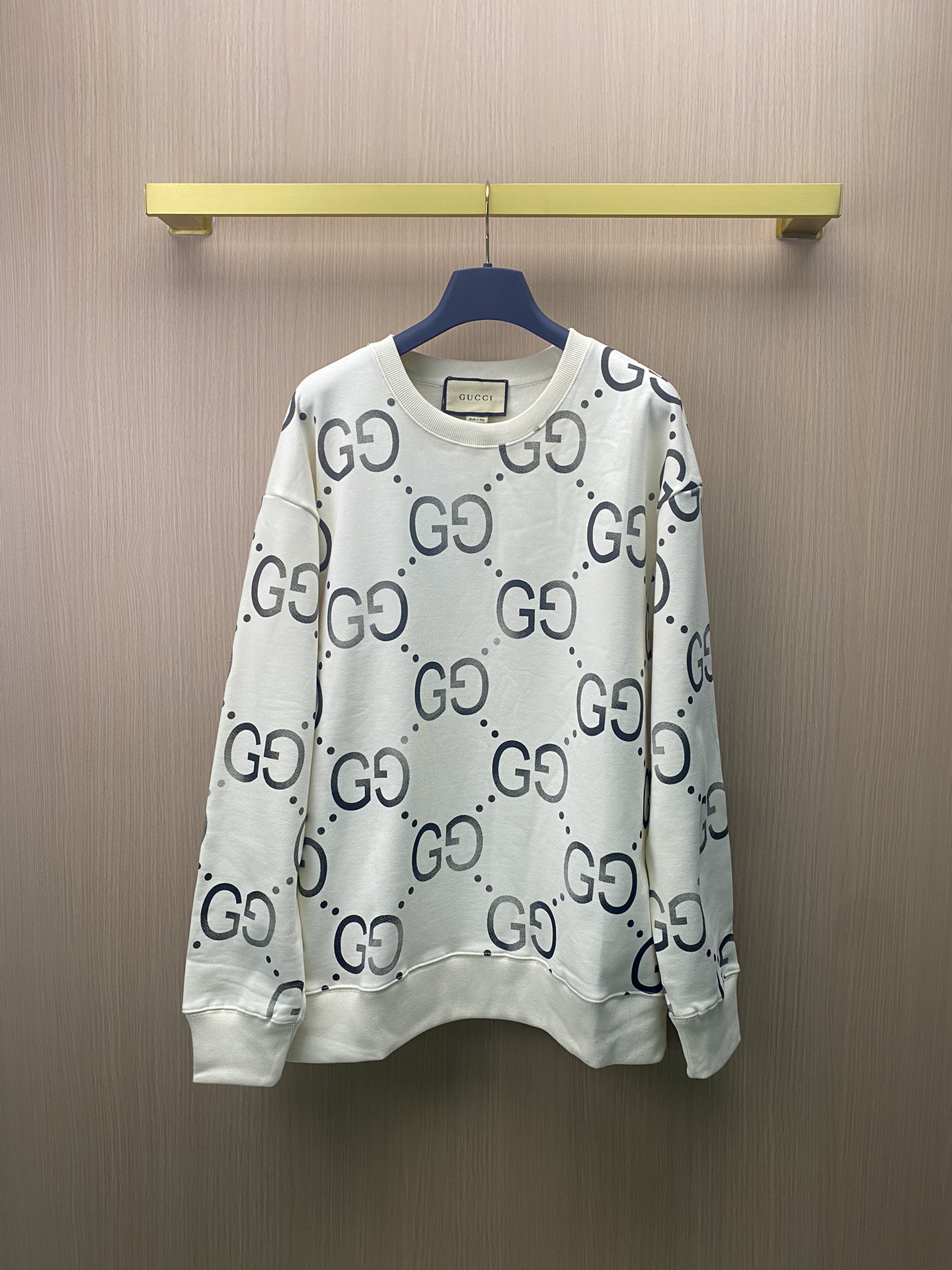 Gucci 2024 nueva sudadera unisex con cuello redondo y logo de letras impreso en toda la superficie, tela de rizo grueso…
