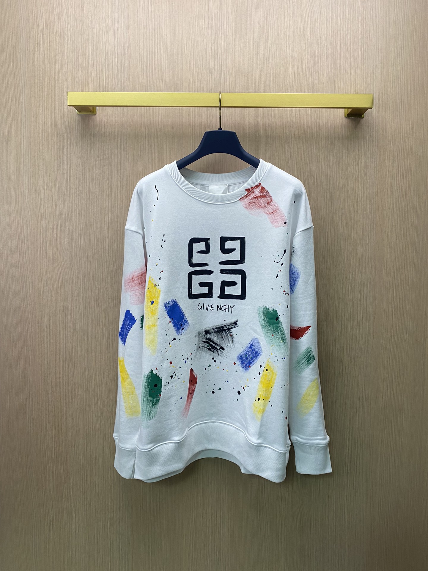 Nueva sudadera de cuello redondo estampada colorida pintada a mano de Givenchy 24ss. La tela está impresa digitalmente …