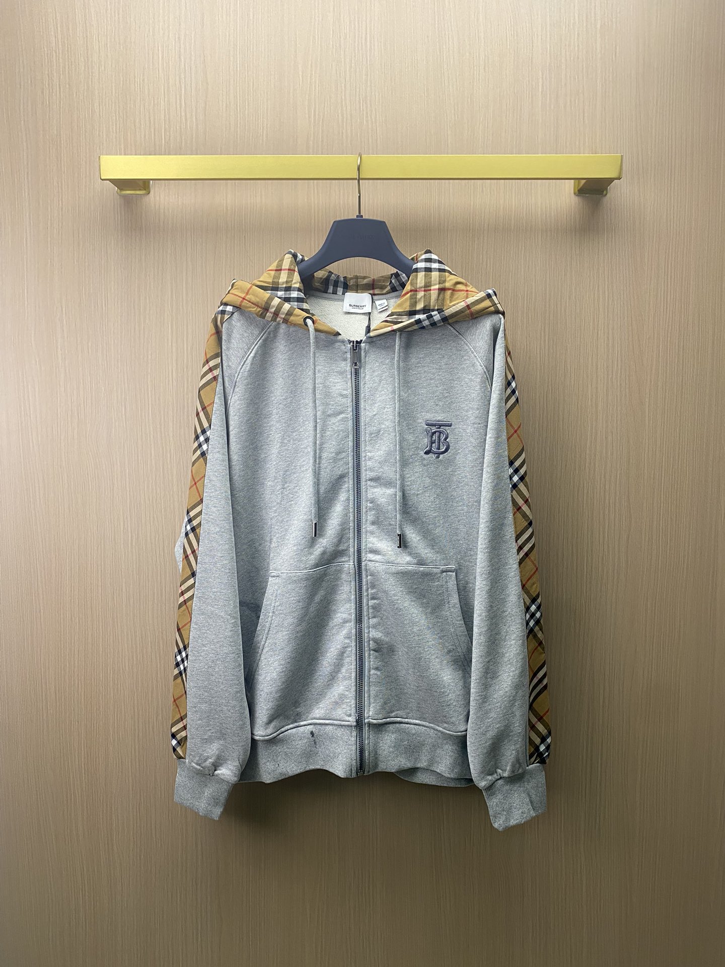 Nueva chaqueta con capucha y cremallera de Burberry con logo bordado clásico, tela de algodón de 460g, bordado tridimen…