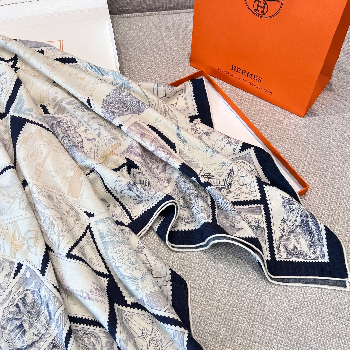 Платок Hermès Le Philatelist du Faubourg