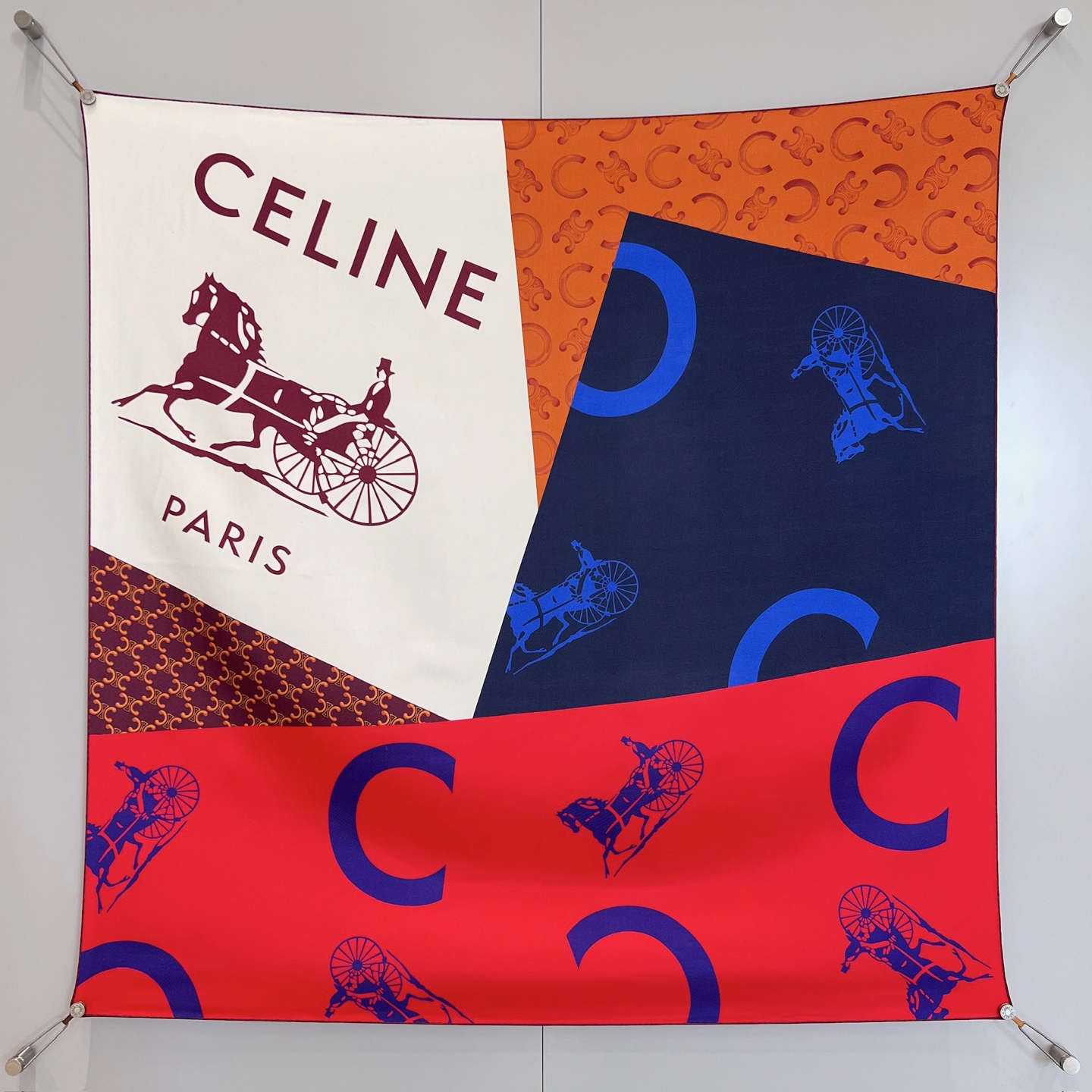 Celine 𝟐𝟔ꫛꫀꪝ《旗帜丝巾》 杏色拼红色