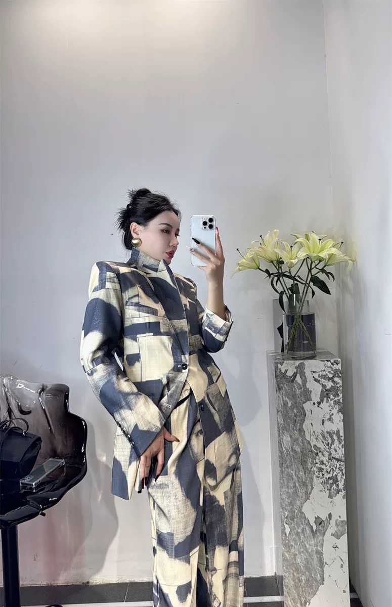 High-Quality Female Suit Sets for 2024 Fashion: P748 Exchange Support & Big Money - 图片 8