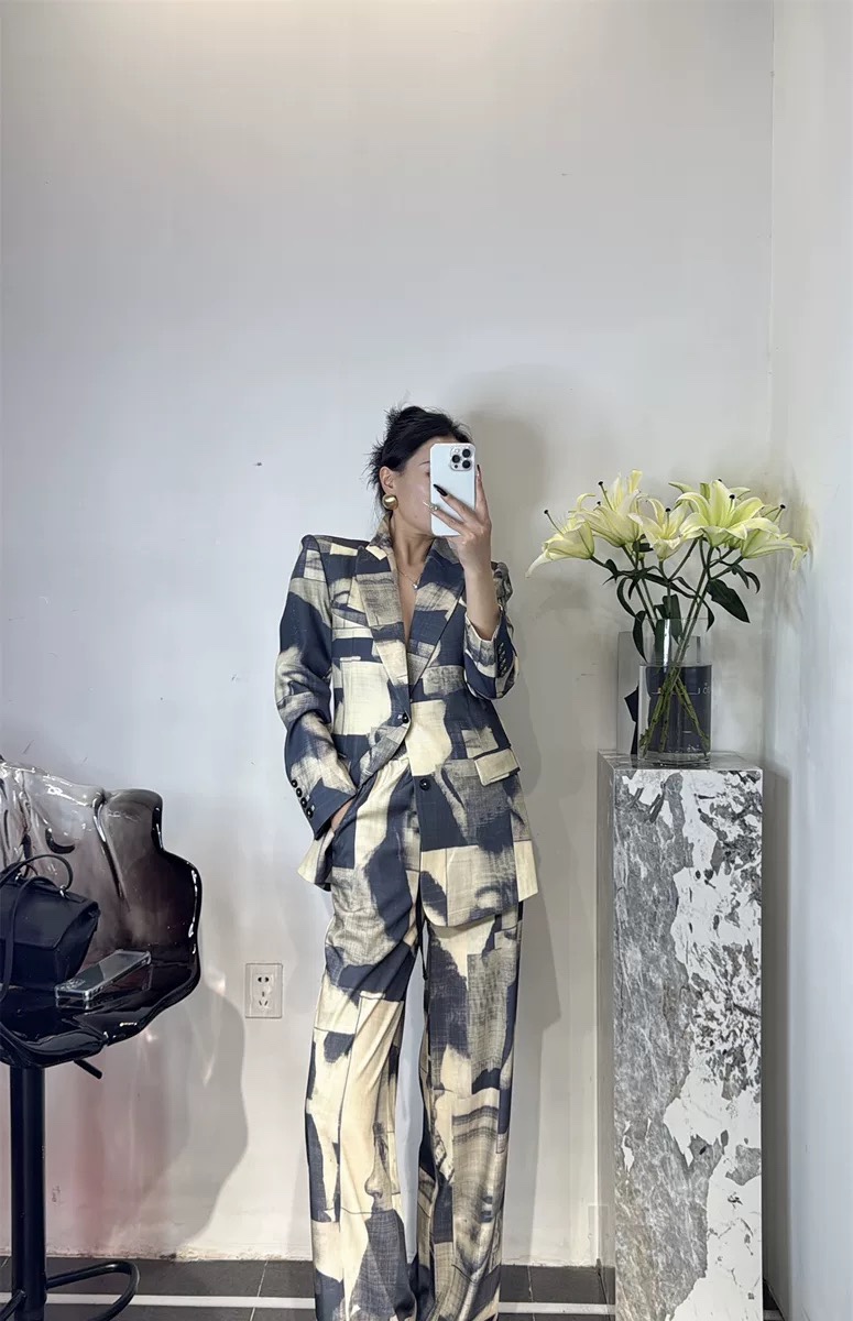 High-Quality Female Suit Sets for 2024 Fashion: P748 Exchange Support & Big Money - 图片 7