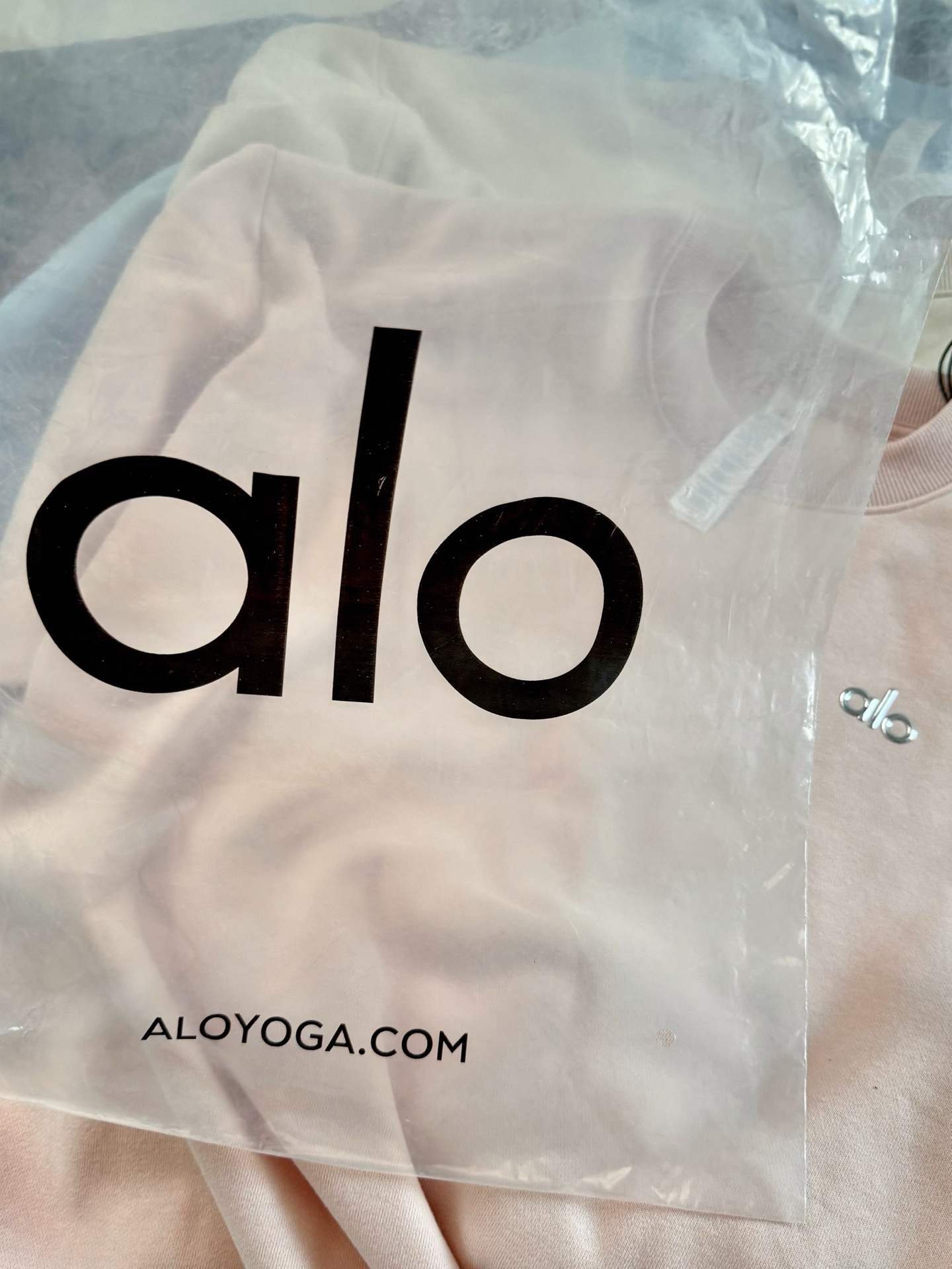 Alo long sleeve lounge pink yoga