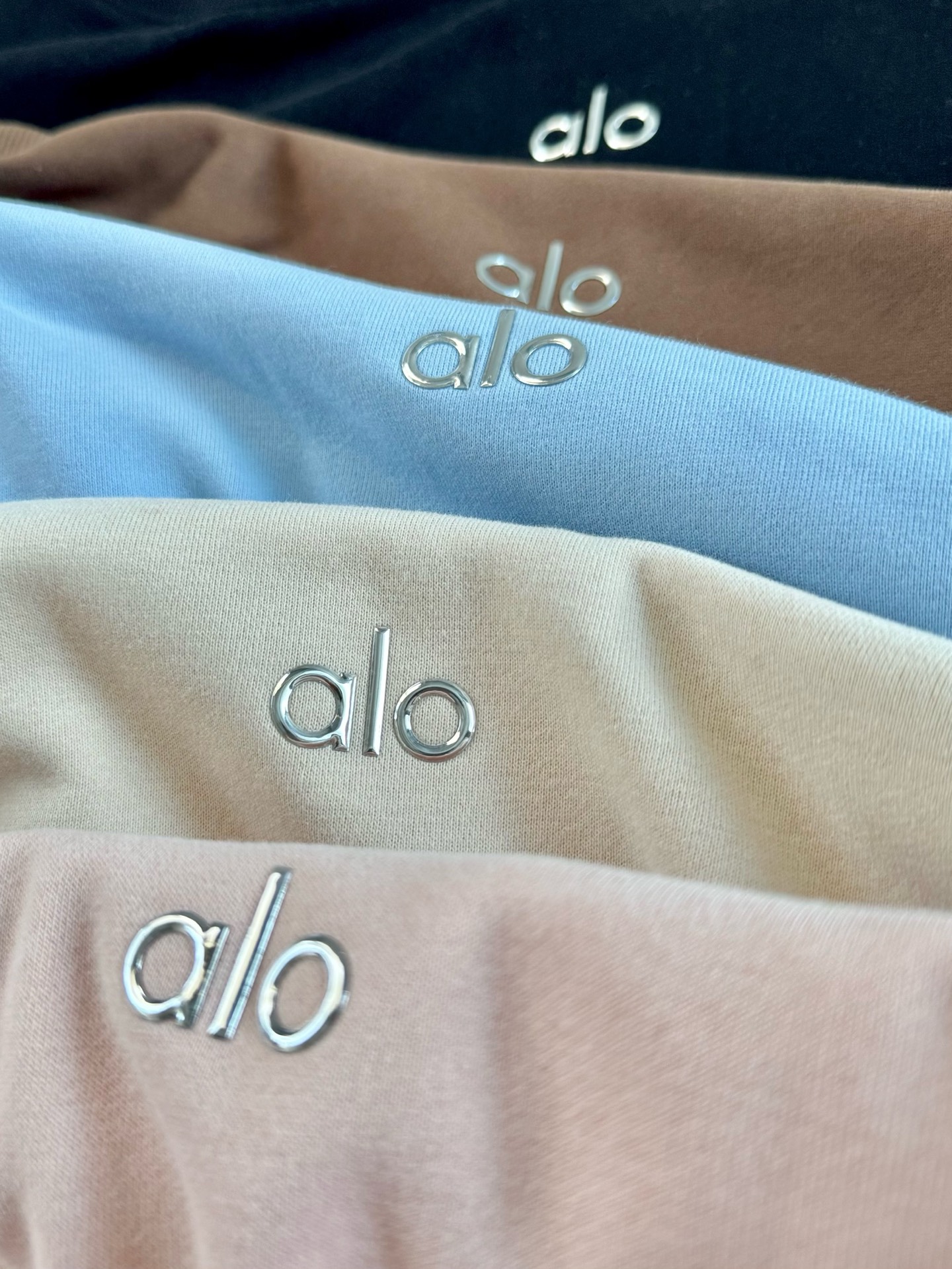 Alo long sleeve lounge pink yoga