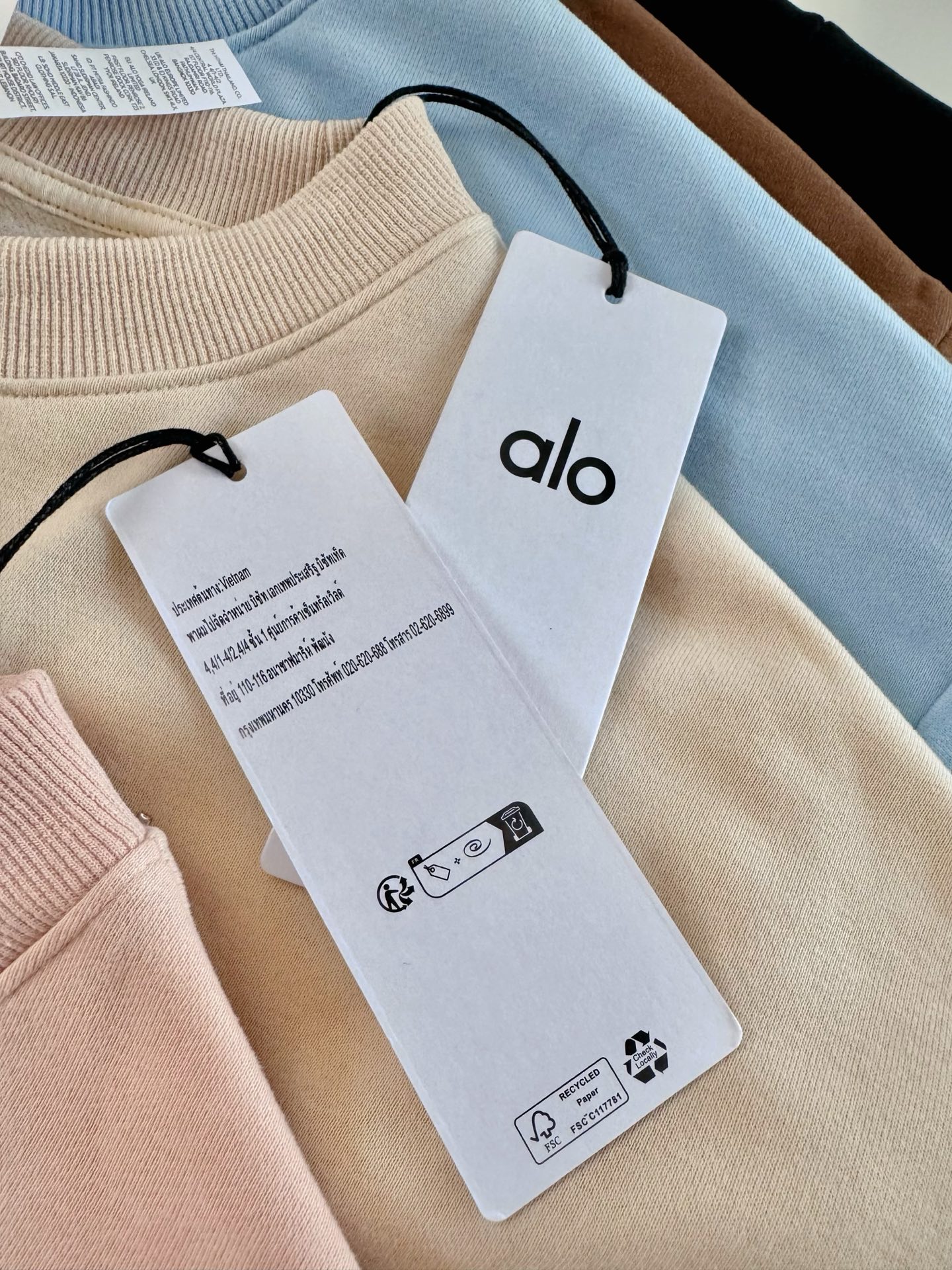 Alo long sleeve lounge pink yoga
