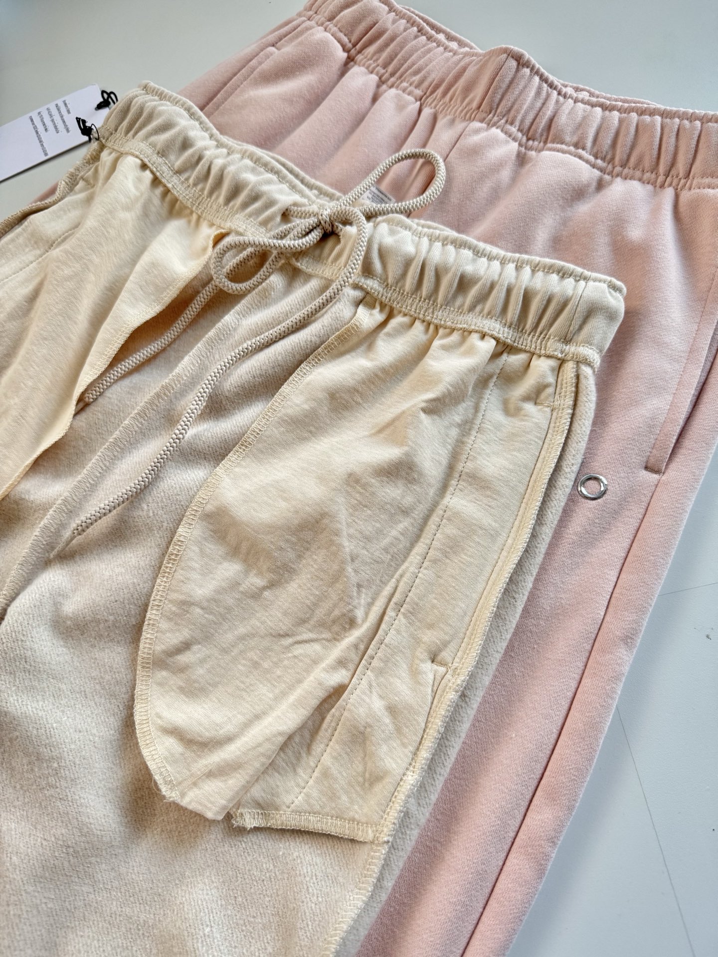 Alo long sleeve lounge light pink yoga