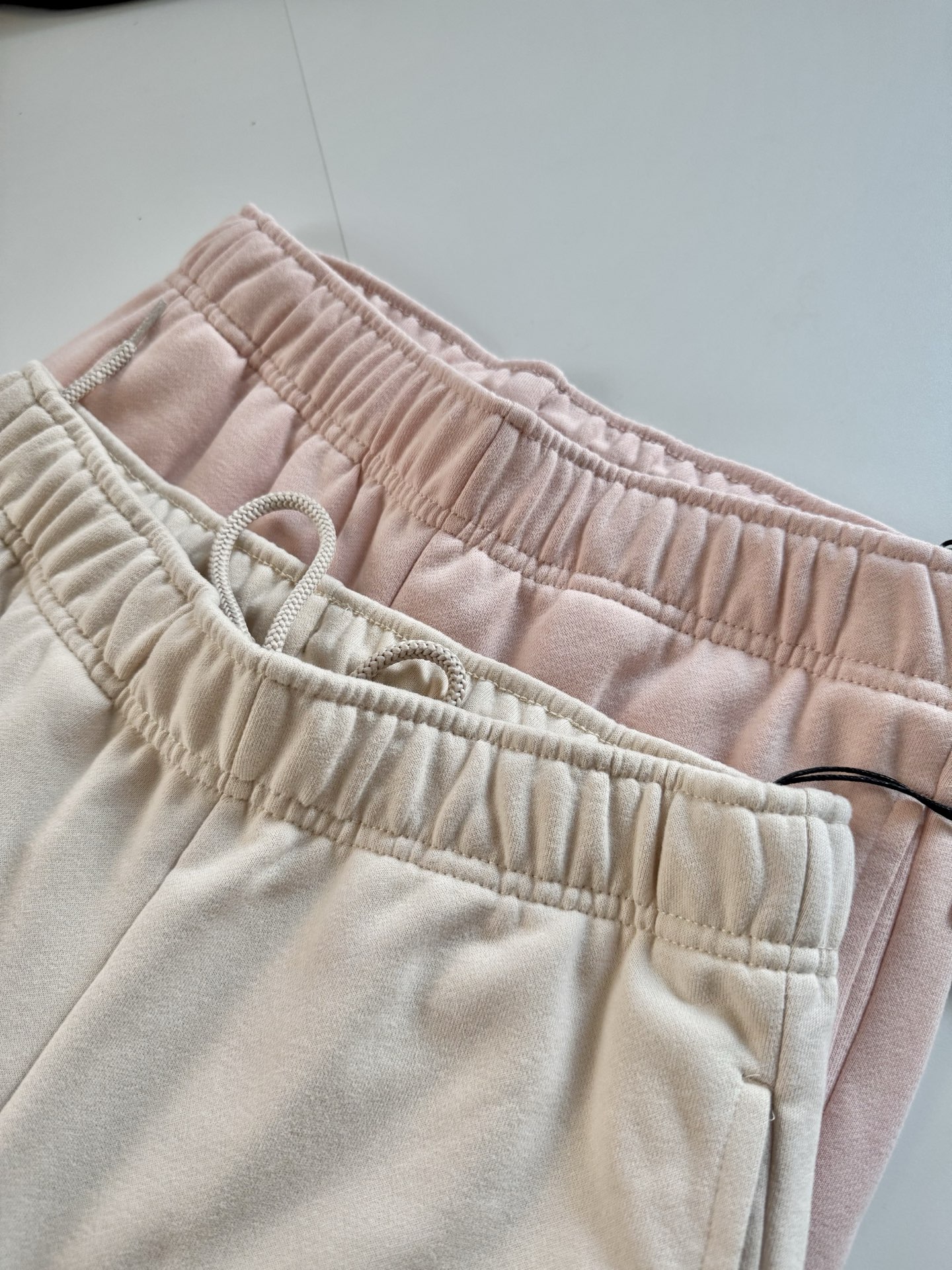 Alo long sleeve lounge light pink yoga