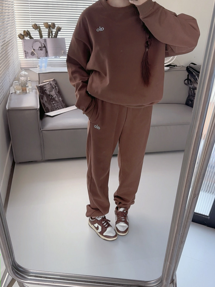 Alo set lounge brown yoga