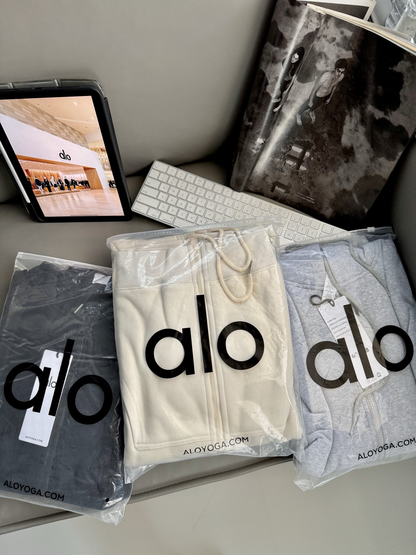 Alo Accolade jacket lounge ivory yoga