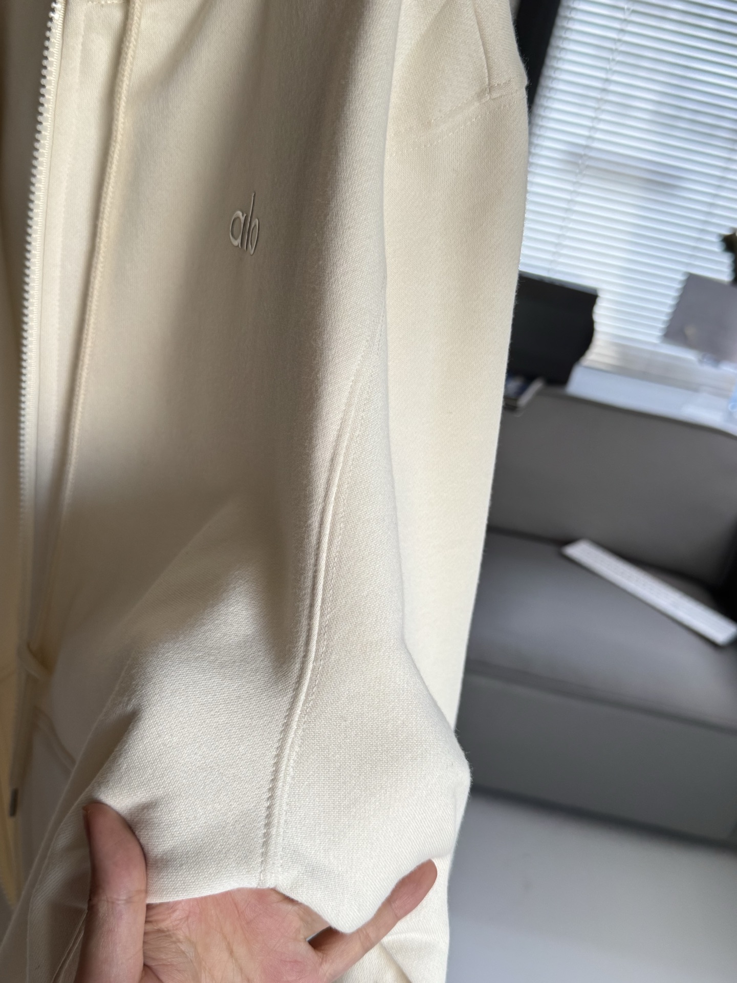 Alo jacket lounge ivory yoga