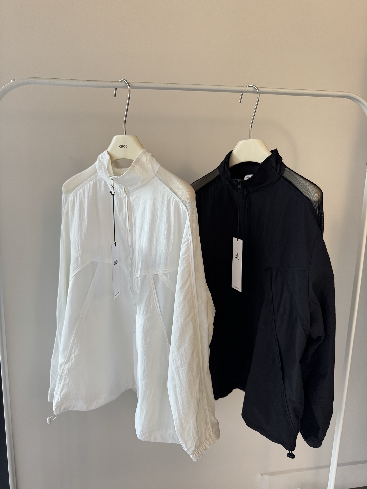 Alo jacket training white yoga