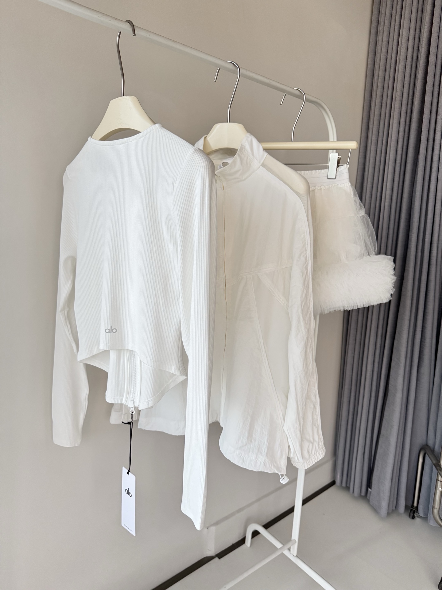 Alo jacket everyday white yoga