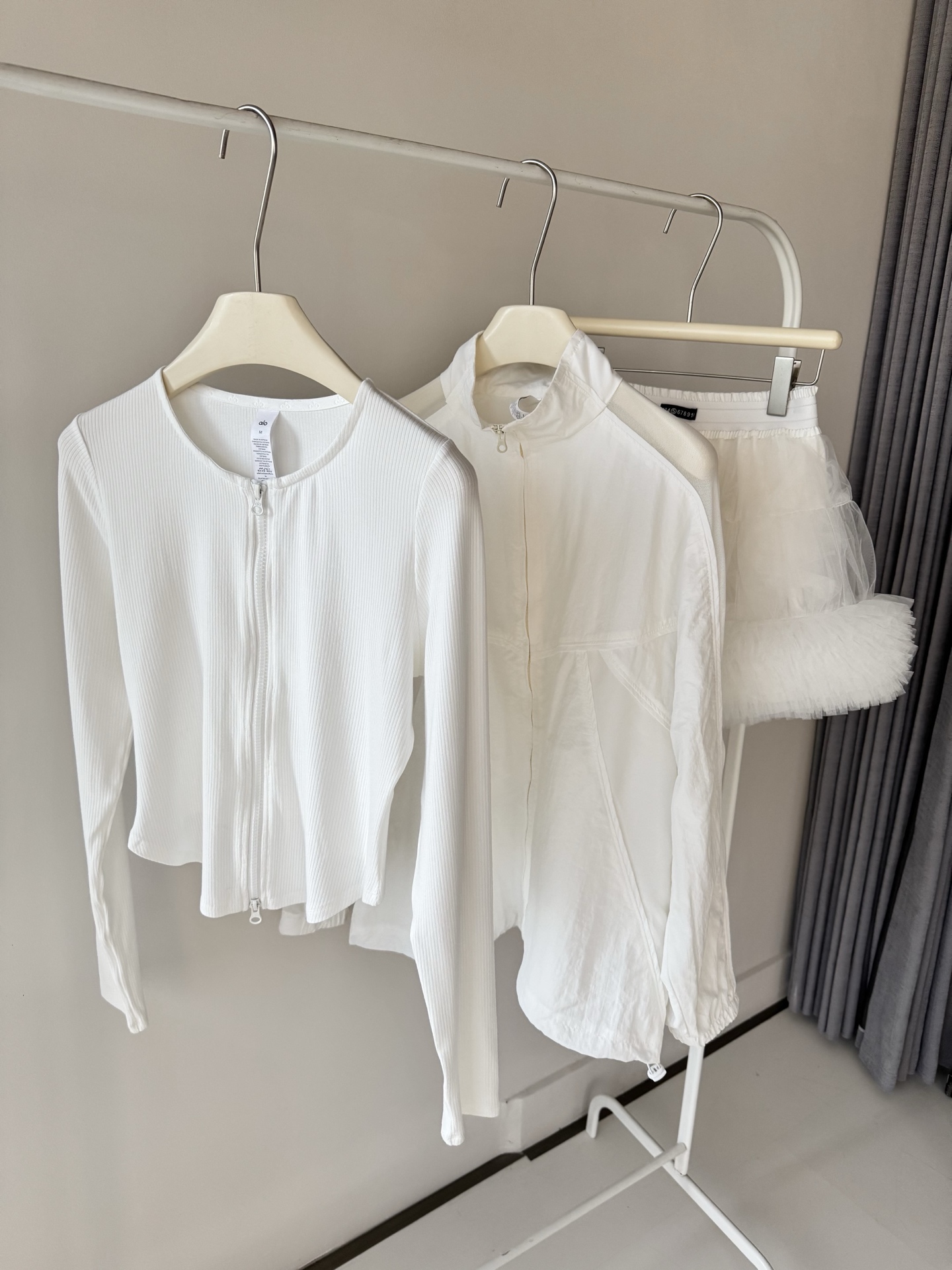 Alo jacket everyday white yoga