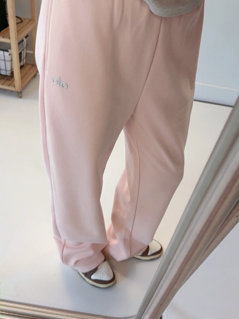 Alo men s bottoms lounge pink yoga