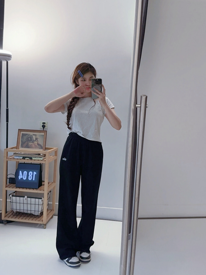 Alo Leggings Alo Accolade Straight Leg Sweatpant yoga