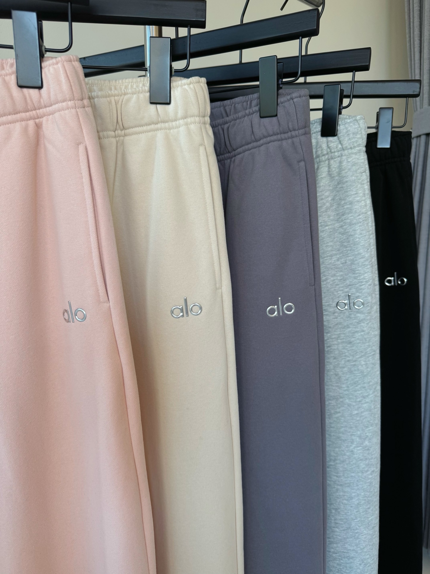 Alo Leggings Alo Accolade Straight Leg Sweatpant yoga