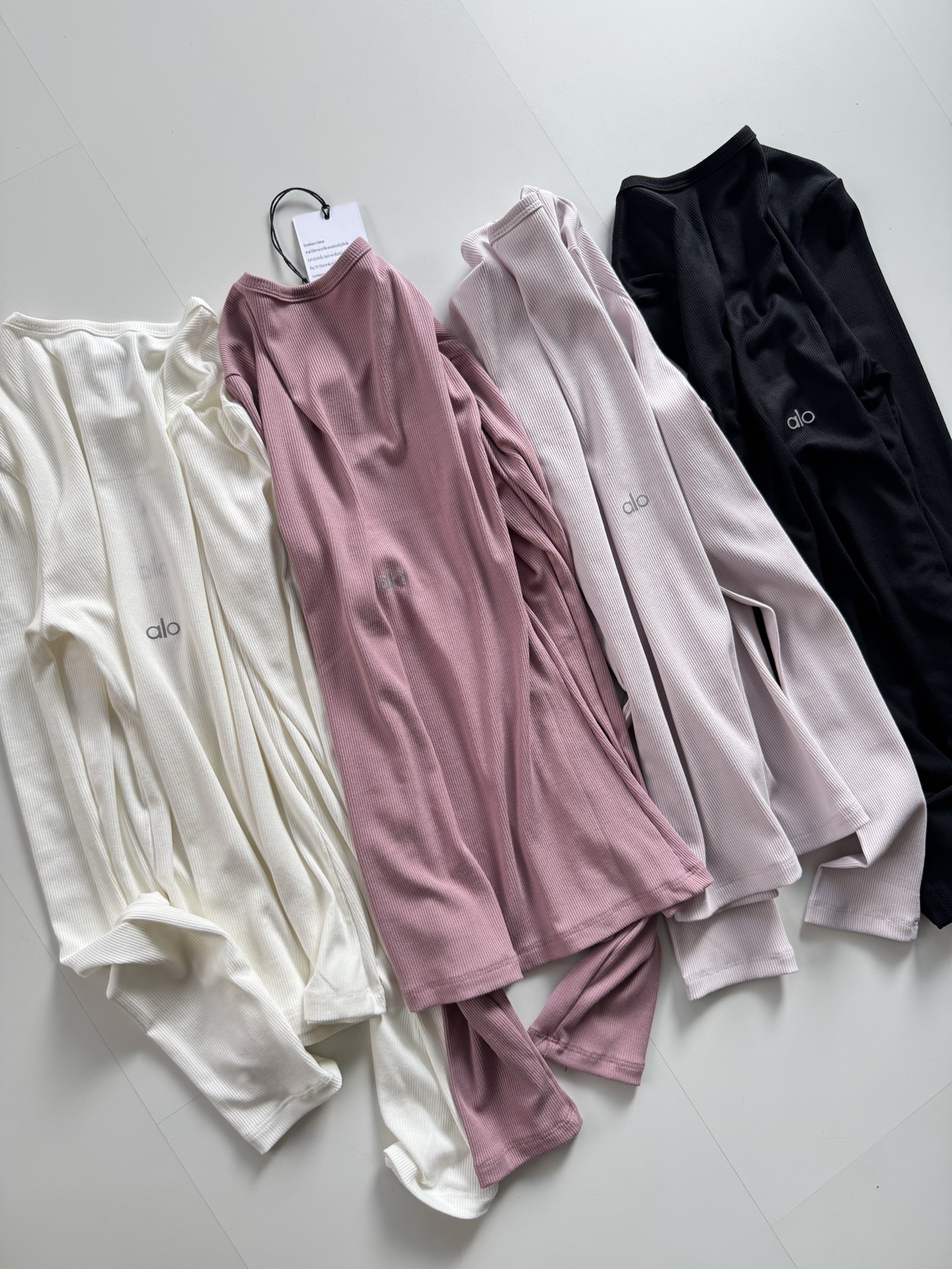 Alo Ribbed Modal Long Sleeve long sleeve everyday multicolor yoga