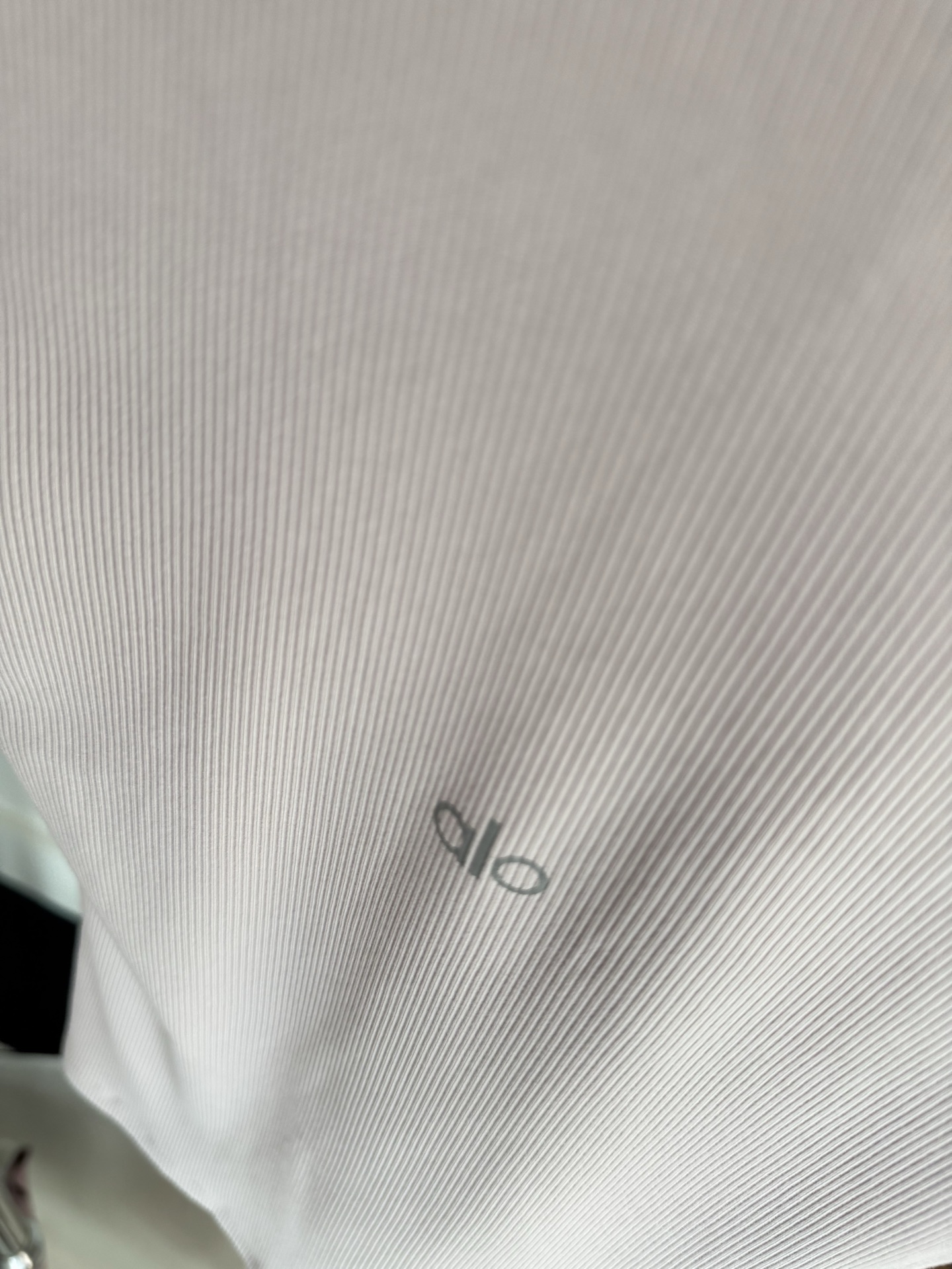 Alo long sleeve lounge beige yoga