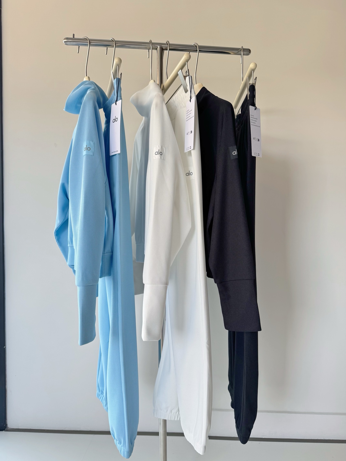 Alo Waffle Weekend Escape Mock Neck Long Sleeve long sleeve lounge light blue yoga