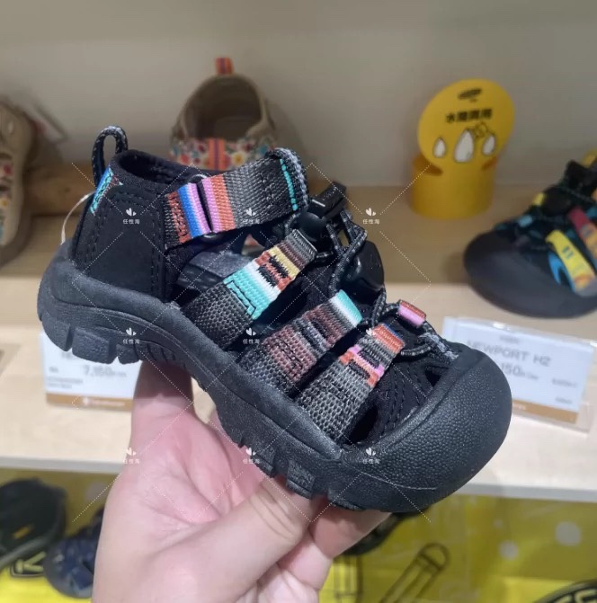 图片[5]-KEEN科恩户外儿童涉水溯溪凉鞋24–37码 户外大佬—KEEN科恩潮牌⛺️优质尼龙材料镂空拼接，透气又舒适☁️橡胶耐磨防滑包头大底✅-选品中心