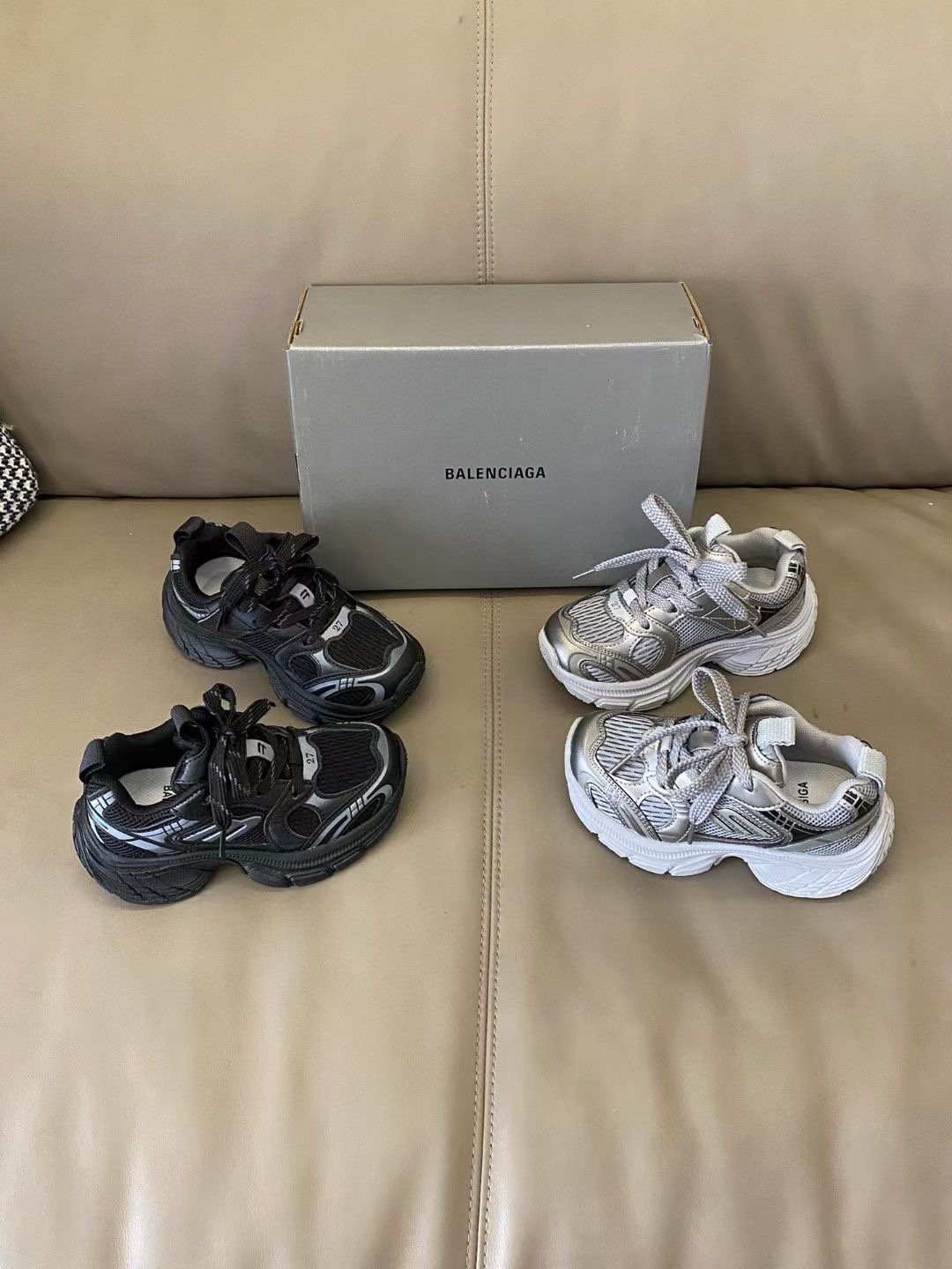 图片[4]-原图直出🌟尺码26-37. 巴黎世家 洋气又百搭的老爹鞋穿上舒服透气💨魔术贴设计，方便宝贝穿脱✅鞋底防滑耐磨☺️舒服好穿✌🏻跑步跳高都棒棒哒🎉鞋型好好看爱了😻-选品中心