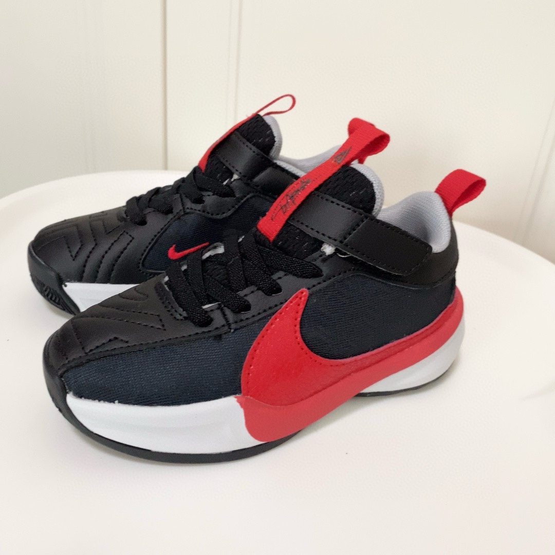 图片[8]-放 Nike耐克FREAK5字母哥实战减震篮球鞋 鞋身采用织物和皮革混合面料舒适 透气 鞋底EVA泡棉材质结合橡胶大底轻便 防滑 运动就选它 尺码26-37-选品中心