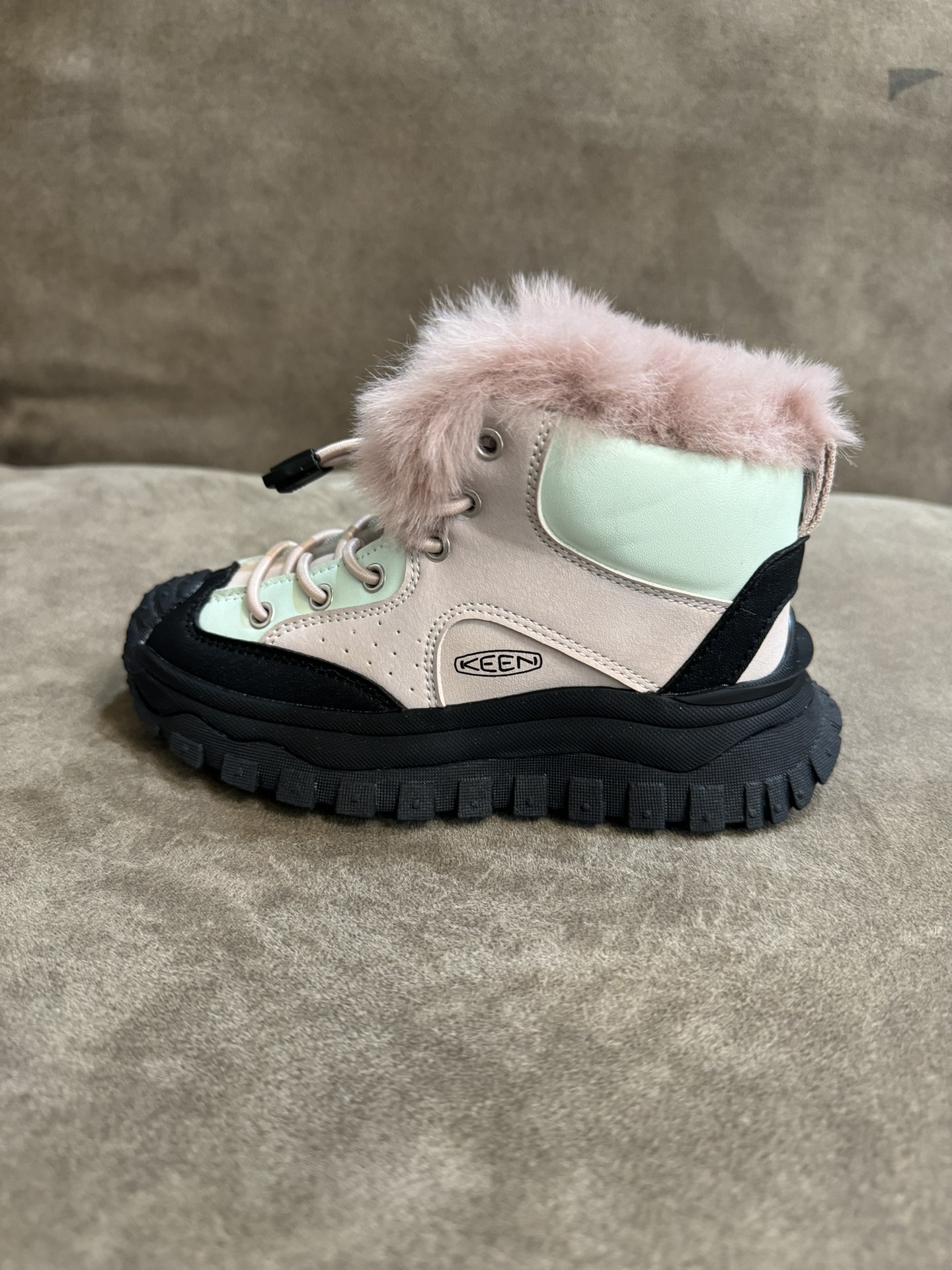 “Velvet Warm Boots: Stylish, Durable, and Perfect for Kids’ Outdoor Adventures!” - 图片 4