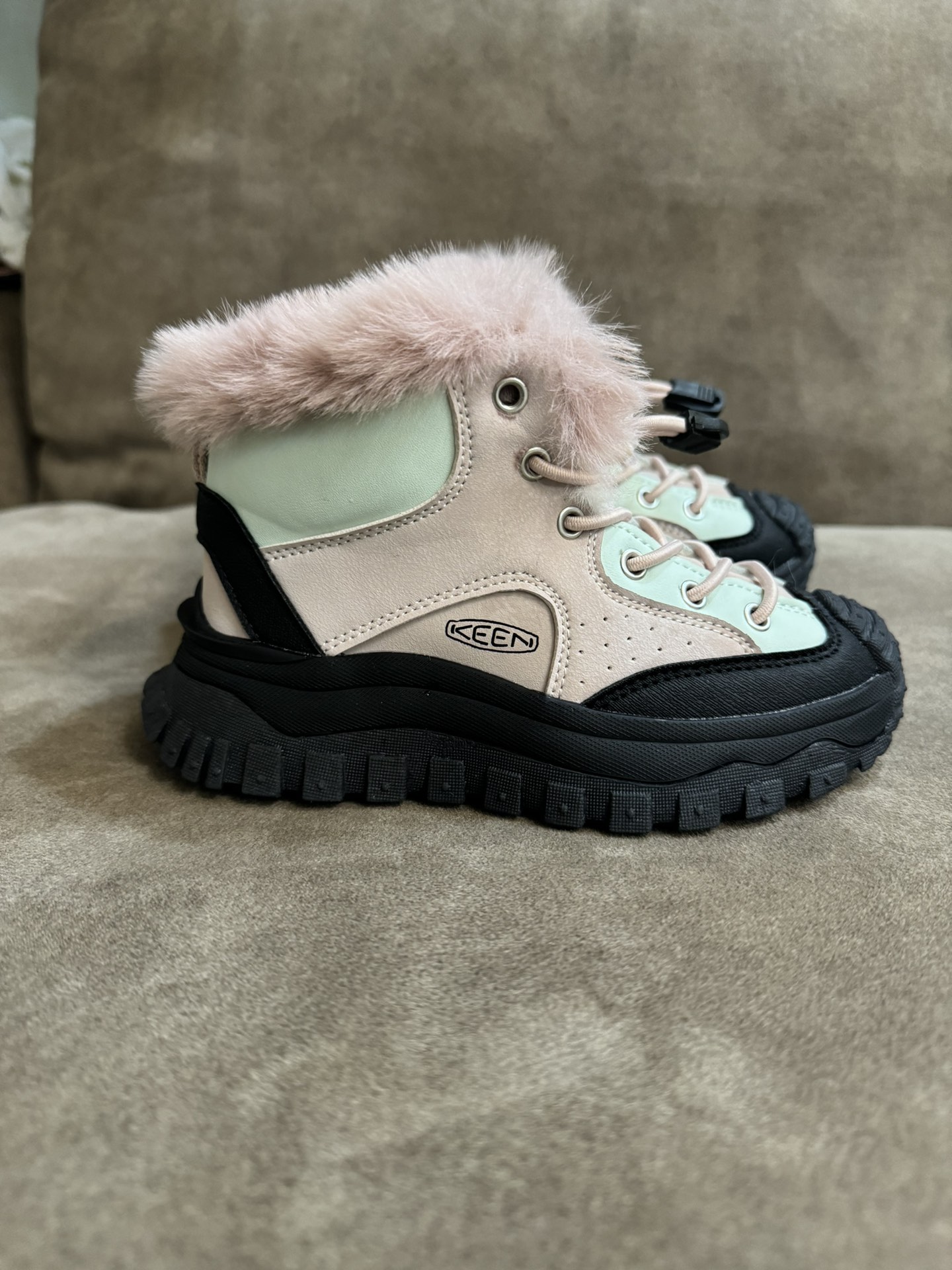 “Velvet Warm Boots: Stylish, Durable, and Perfect for Kids’ Outdoor Adventures!” - 图片 5