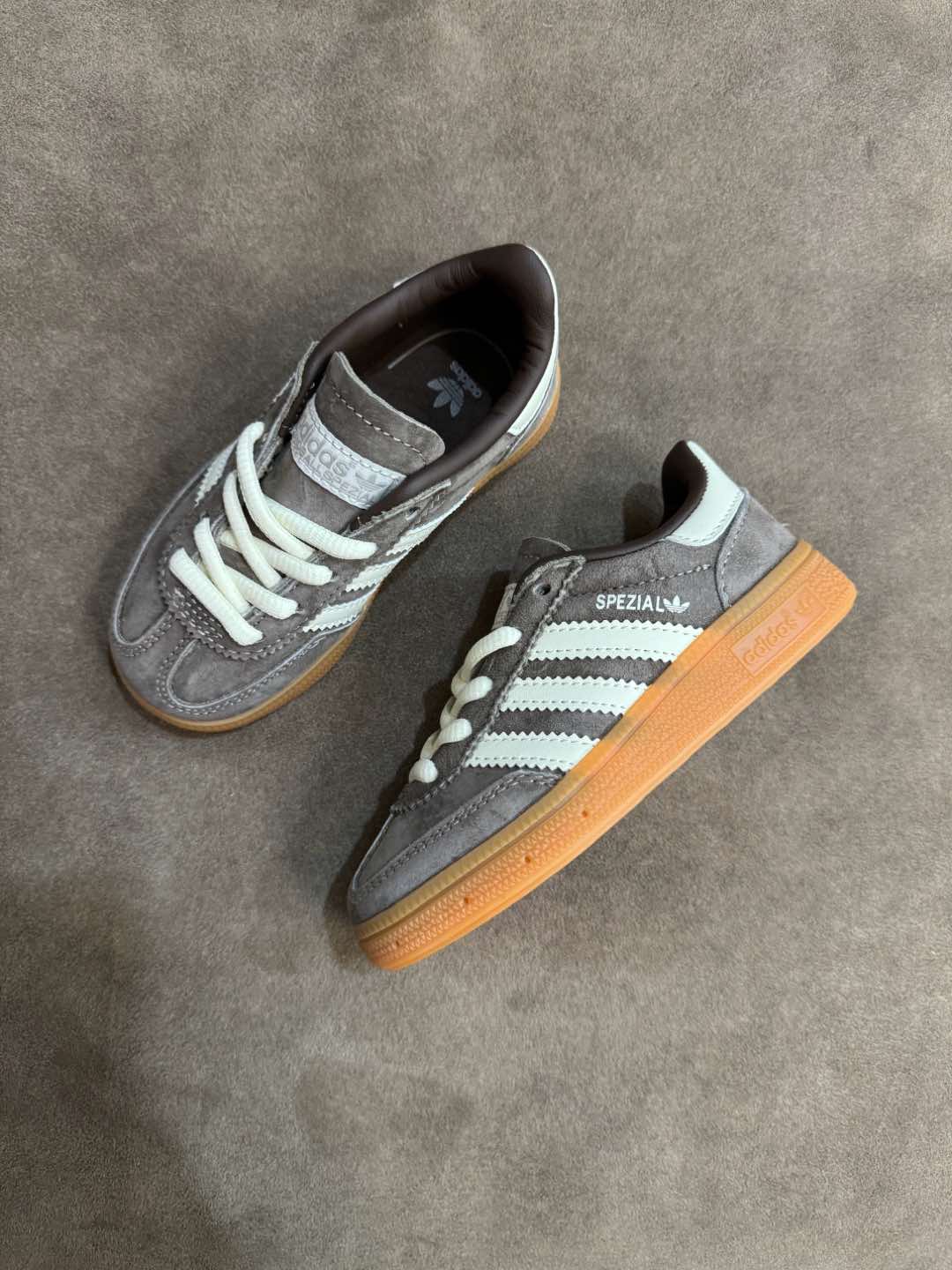 图片[8]-新款德训3代 adidas SPEZIAL 儿童鞋猪八皮德训鞋运动鞋 时尚百搭 防滑减震 低帮 儿童板鞋 尺码24-37 .-选品中心