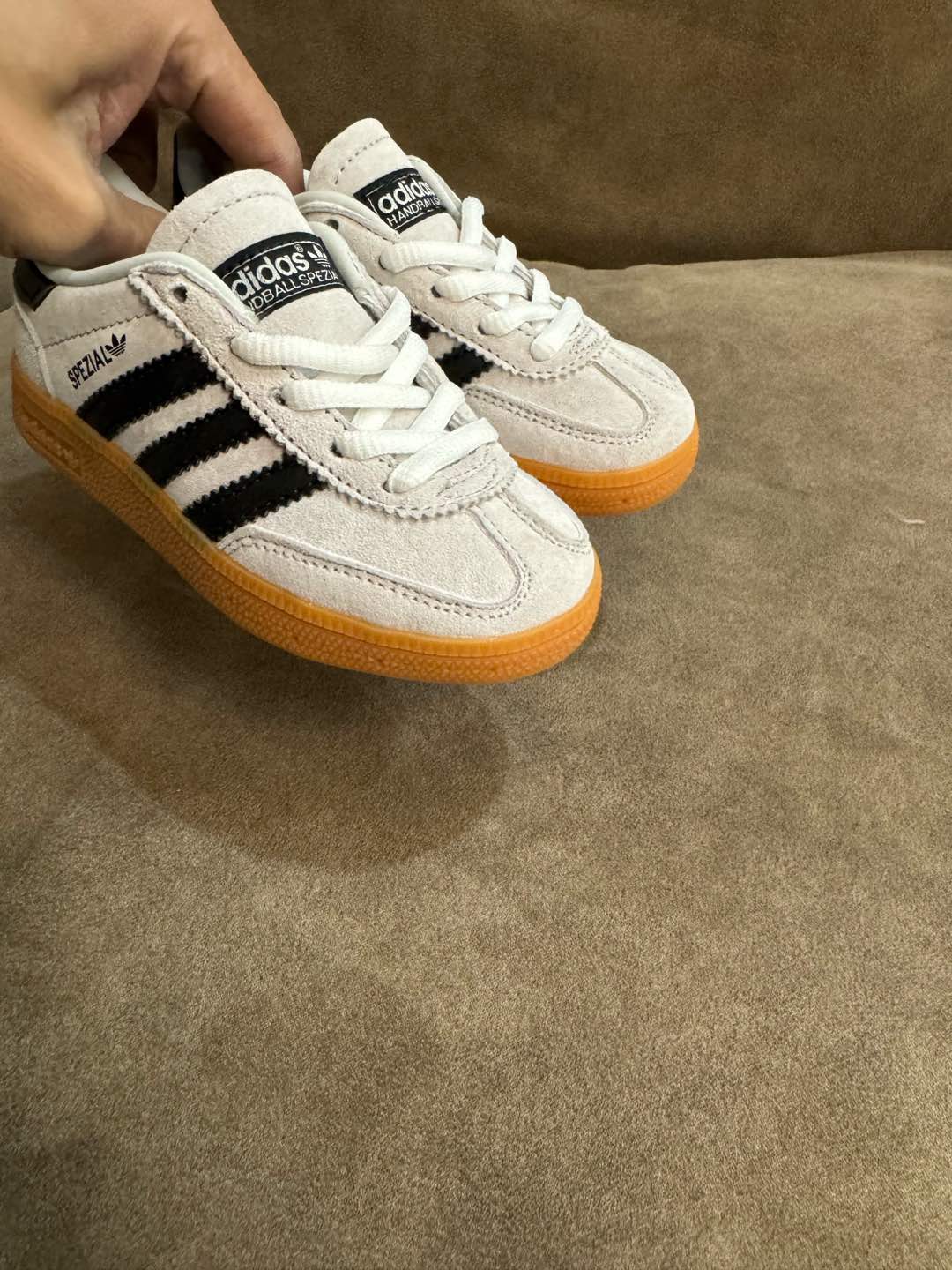 图片[3]-AD德训3代 儿童鞋猪八皮德训鞋运动鞋 时尚百搭 防滑减震 低帮 儿童板鞋 尺码24-37 .-选品中心