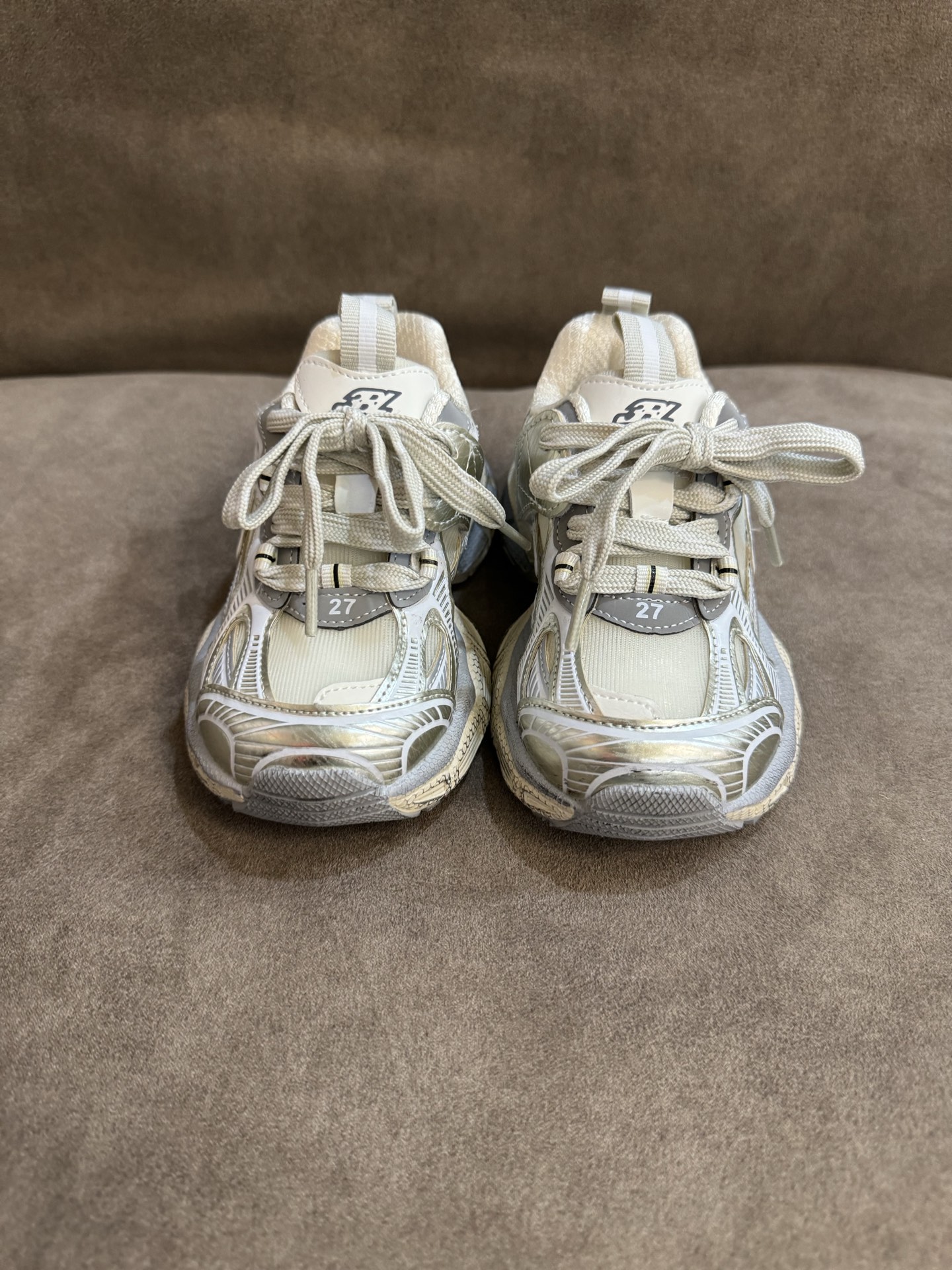 图片[3]-巴黎家网纱透气系列儿童魔术贴老爹鞋 尺码：26-37码 经典巴黎世家老爹款🆒 魔术贴设计，穿脱方便✌🏻 闪钻系列✨时髦又洋气✨-选品中心