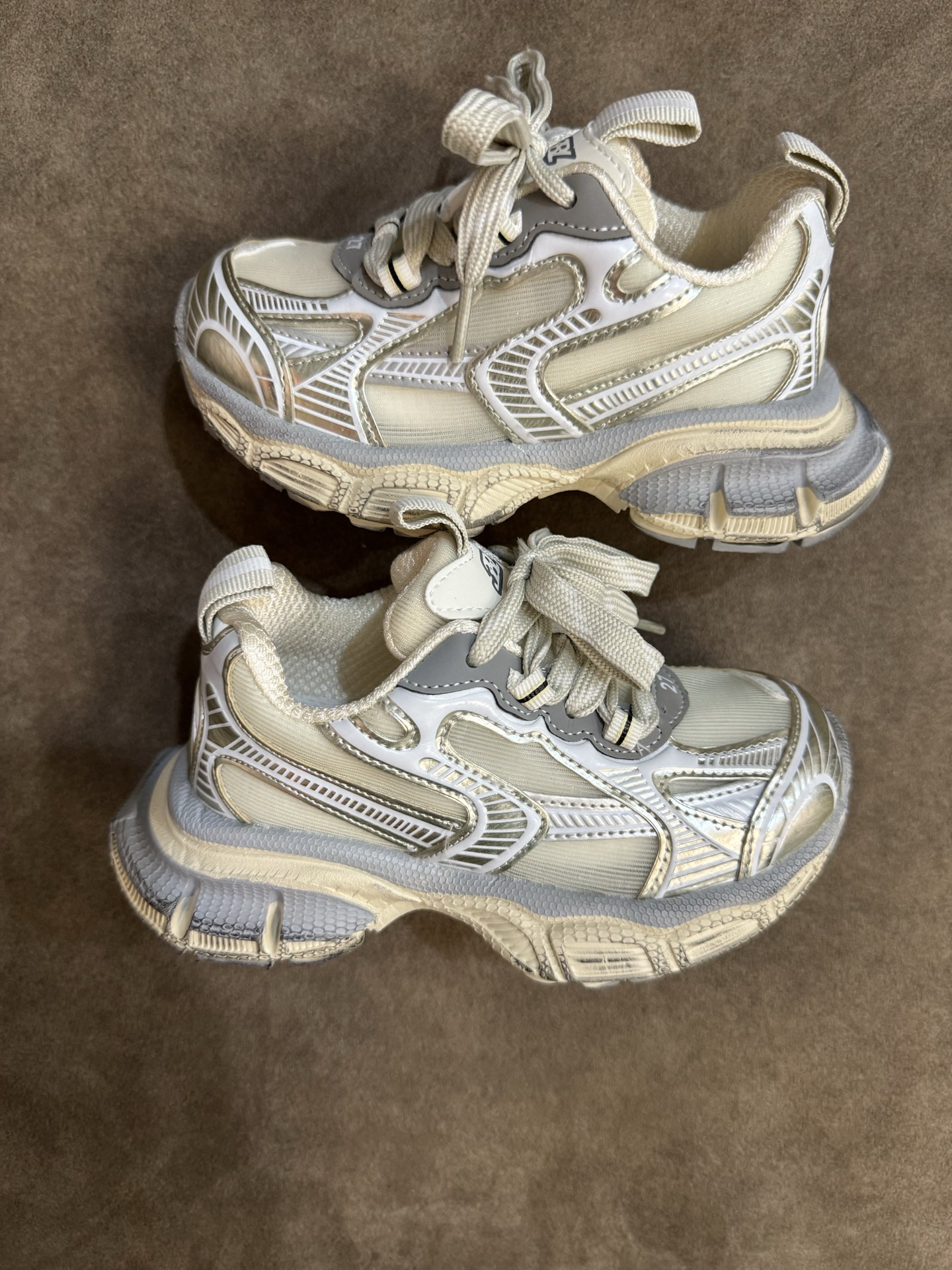 图片[5]-巴黎家网纱透气系列儿童魔术贴老爹鞋 尺码：26-37码 经典巴黎世家老爹款🆒 魔术贴设计，穿脱方便✌🏻 闪钻系列✨时髦又洋气✨-选品中心