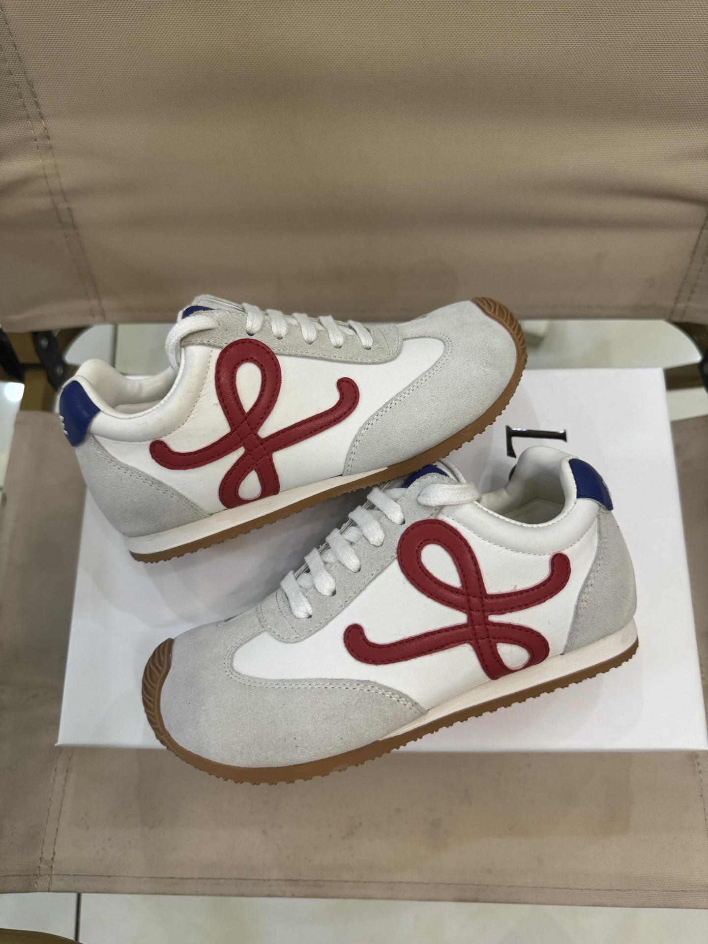 图片[5]-LOEWE罗意威阿甘德训鞋网红款真皮芭蕾拼色儿童运动鞋童鞋 王一博杨幂明星款欧洲站系男女童百搭跑步鞋户外炸街童鞋 尺码：26-37码-选品中心