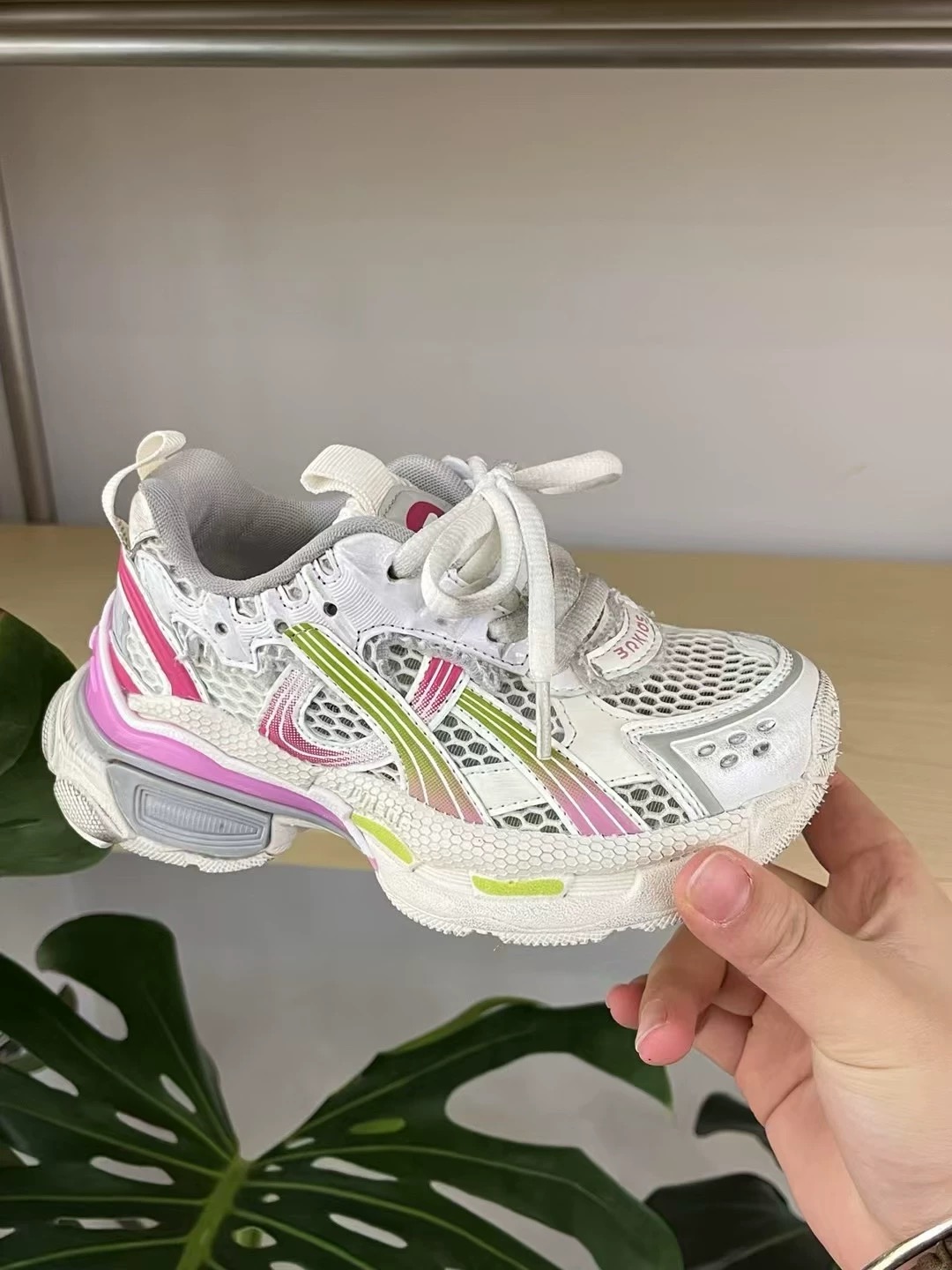 图片[6]-巴黎7.5代单网透气系列儿童魔术贴老爹鞋 尺码：26-37码 经典巴黎世家老爹款🆒 魔术贴设计，穿脱方便✌🏻 闪钻系列✨时髦又洋气✨-选品中心