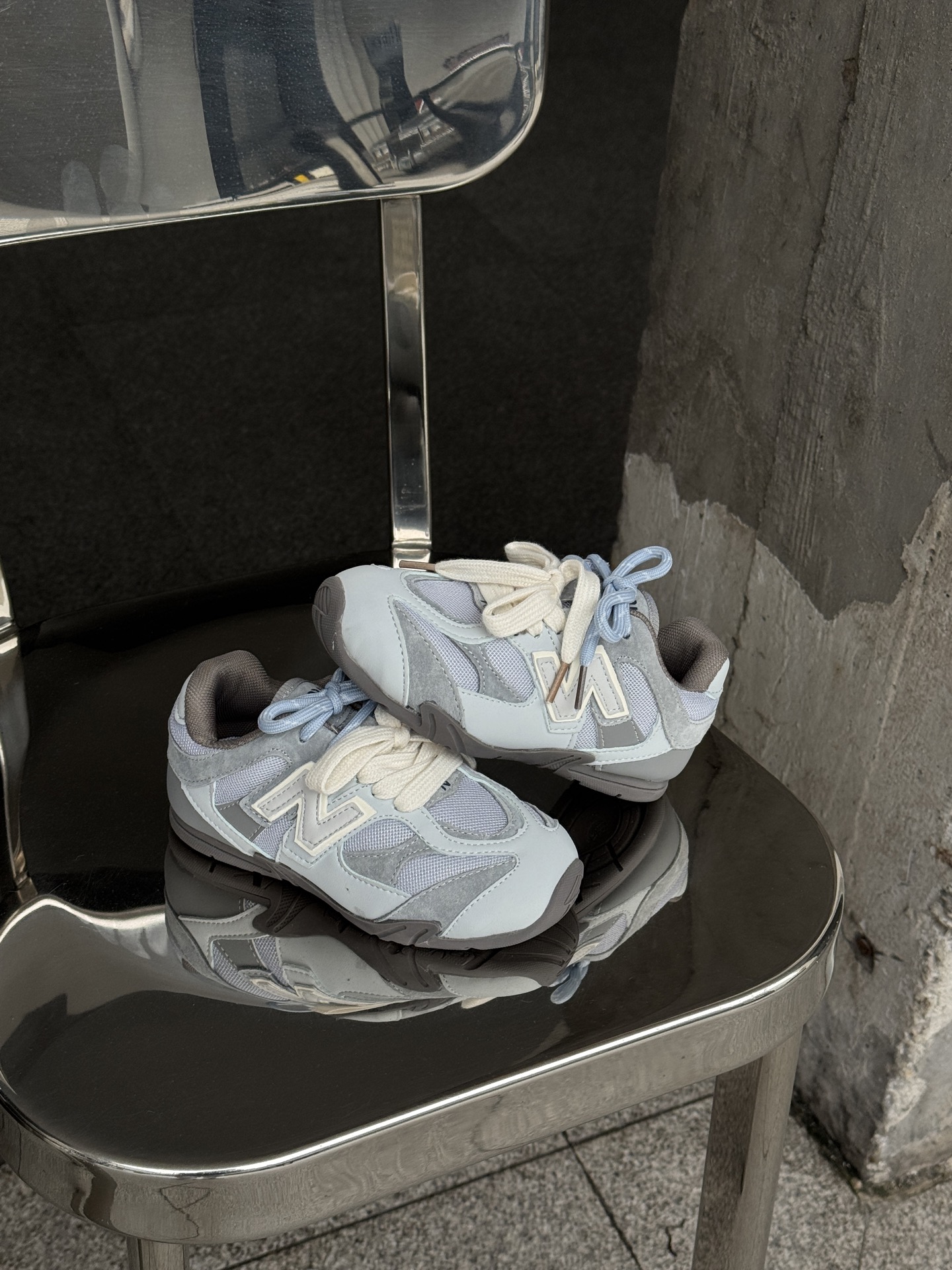 图片[6]-NB miumiu 联名款猪八皮网面魔术贴童鞋 尺码24–37 采用鞋带设计、独特的风格非常有质感！版型超级好看不肥不胖爱了爱了上脚非常轻便百搭～-选品中心