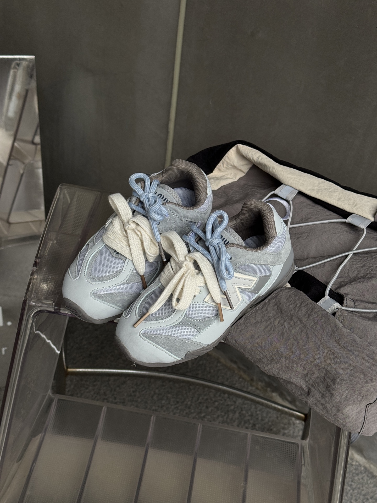 图片[8]-NB miumiu 联名款猪八皮网面魔术贴童鞋 尺码24–37 采用鞋带设计、独特的风格非常有质感！版型超级好看不肥不胖爱了爱了上脚非常轻便百搭～-选品中心