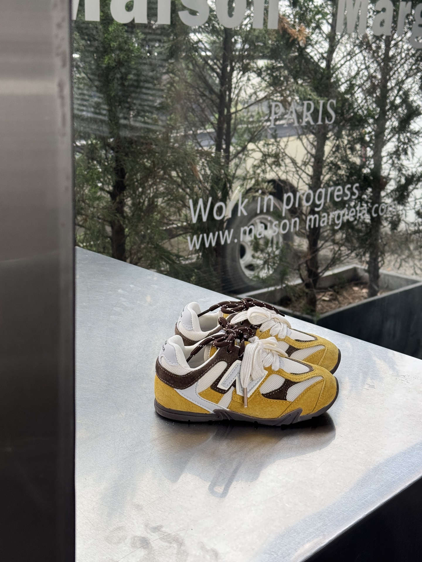 图片[6]-NB miumiu 联名款猪八皮网面魔术贴童鞋 尺码24–37 采用鞋带设计、独特的风格非常有质感！版型超级好看不肥不胖爱了爱了上脚非常轻便百搭～-选品中心