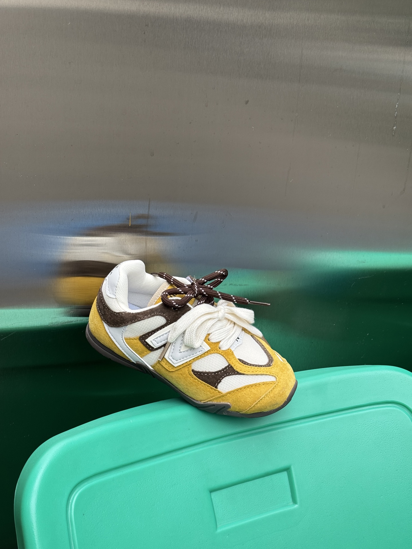 图片[9]-NB miumiu 联名款猪八皮网面魔术贴童鞋 尺码24–37 采用鞋带设计、独特的风格非常有质感！版型超级好看不肥不胖爱了爱了上脚非常轻便百搭～-选品中心