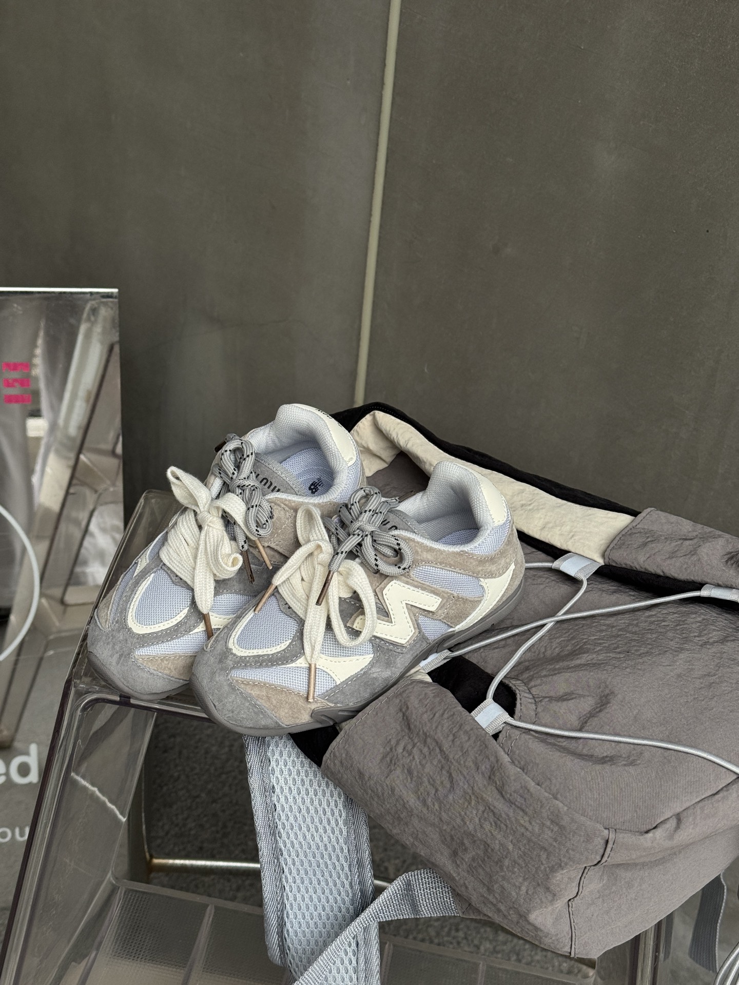 图片[7]-NB miumiu 联名款猪八皮网面魔术贴童鞋 尺码24–37 采用鞋带设计、独特的风格非常有质感！版型超级好看不肥不胖爱了爱了上脚非常轻便百搭～-选品中心