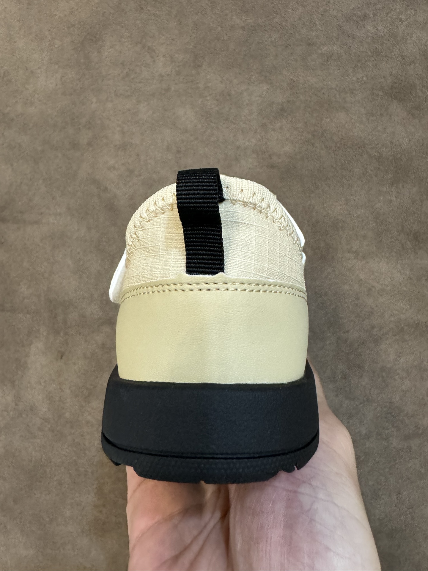 图片[7]-NB3205 魔术贴松紧带儿童溯溪软底儿童沙滩凉鞋透气凉鞋 尺码：26–37码 🌟夏日必备！👶 NB3205 凉鞋的新魔法✨：踩沙不止乐趣，舒适度MAX !\”👣 🏖️想象一下，炎炎夏日，孩子们在金色沙滩上自由奔跑，每一步都留下快乐的脚印。👣这款凉鞋的露趾设计，让小脚丫随时感受海风的轻拂，清凉一夏，无拘无束！🌬️ 👣而且，它们的软底设计超级亲肤，走路如走在云端，无论是嬉戏玩耍还是海边漫步，都能给小脚丫最温柔的呵护。棉花糖般的舒适体验，你值得拥有！棉花糖棉花糖🍦-选品中心