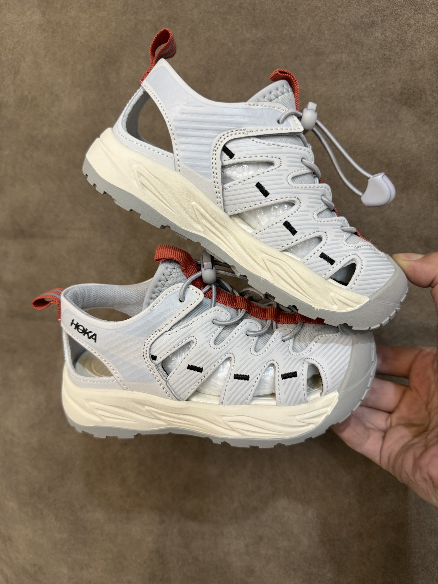 图片[8]-HOKA包头凉鞋徒步机能防滑登山越野户外运动溯溪凉鞋 HOKA霍帕拉系列造型男女夏季沙滩凉鞋 尺码 26-37-选品中心