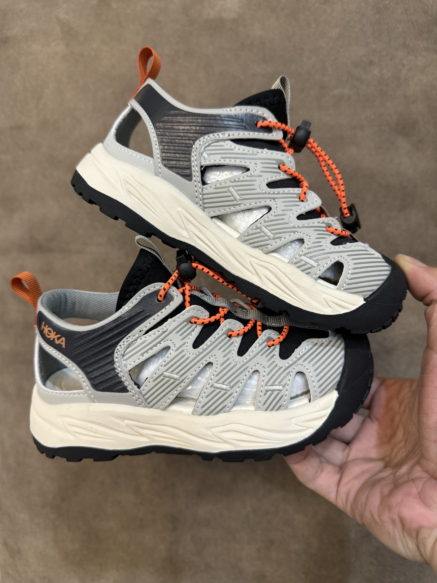 图片[8]-HOKA包头凉鞋徒步机能防滑登山越野户外运动溯溪凉鞋 HOKA霍帕拉系列造型男女夏季沙滩凉鞋 尺码 26-37-选品中心