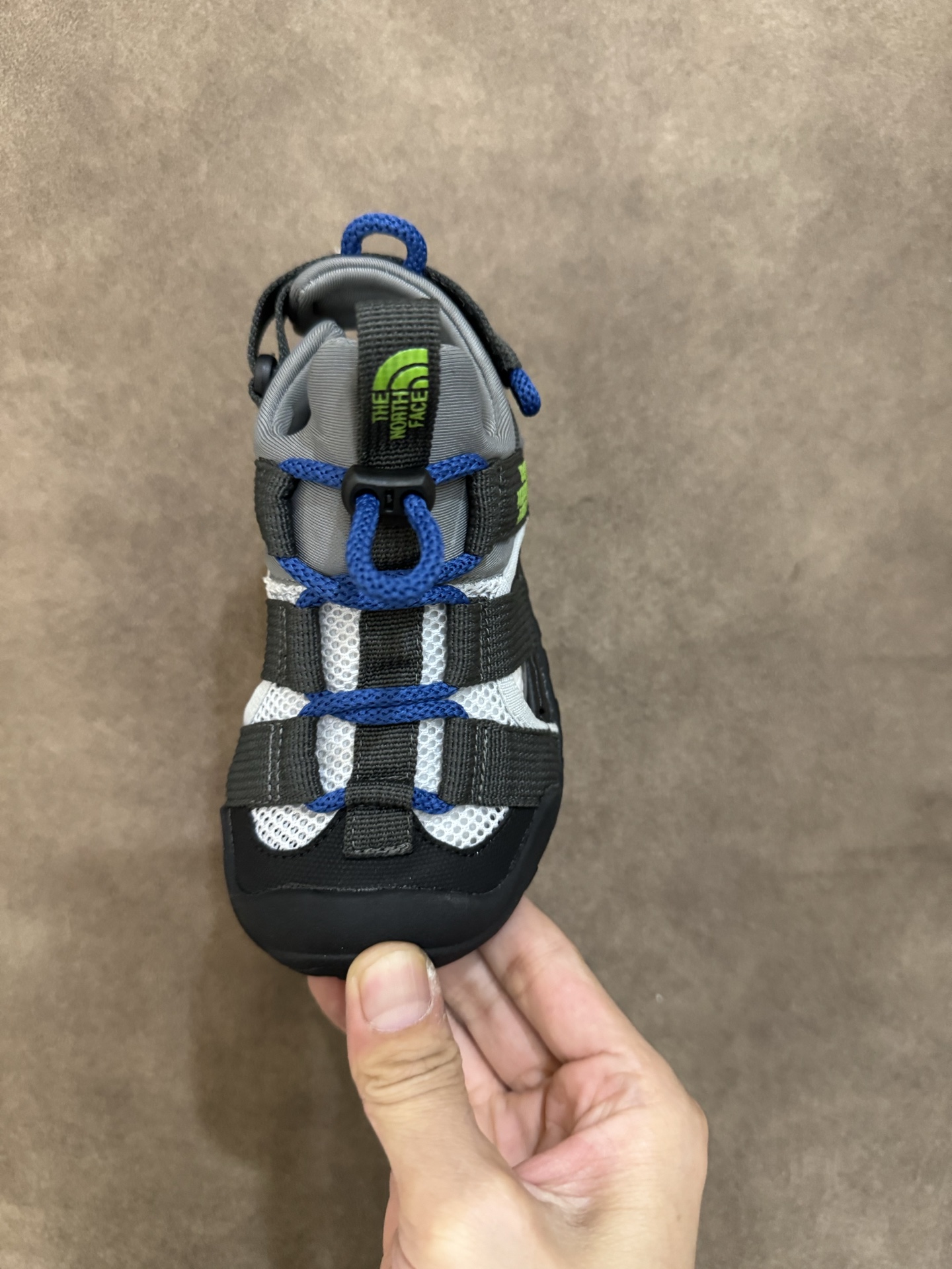 图片[6]-北面包头凉鞋户外沙滩鞋26—37 包头镂空户外溯溪凉鞋 采用弹力扣设计，方便宝贝穿脱，清爽透气💨让双脚👣在炎炎夏日也能保持清爽 鞋底防滑耐磨-选品中心