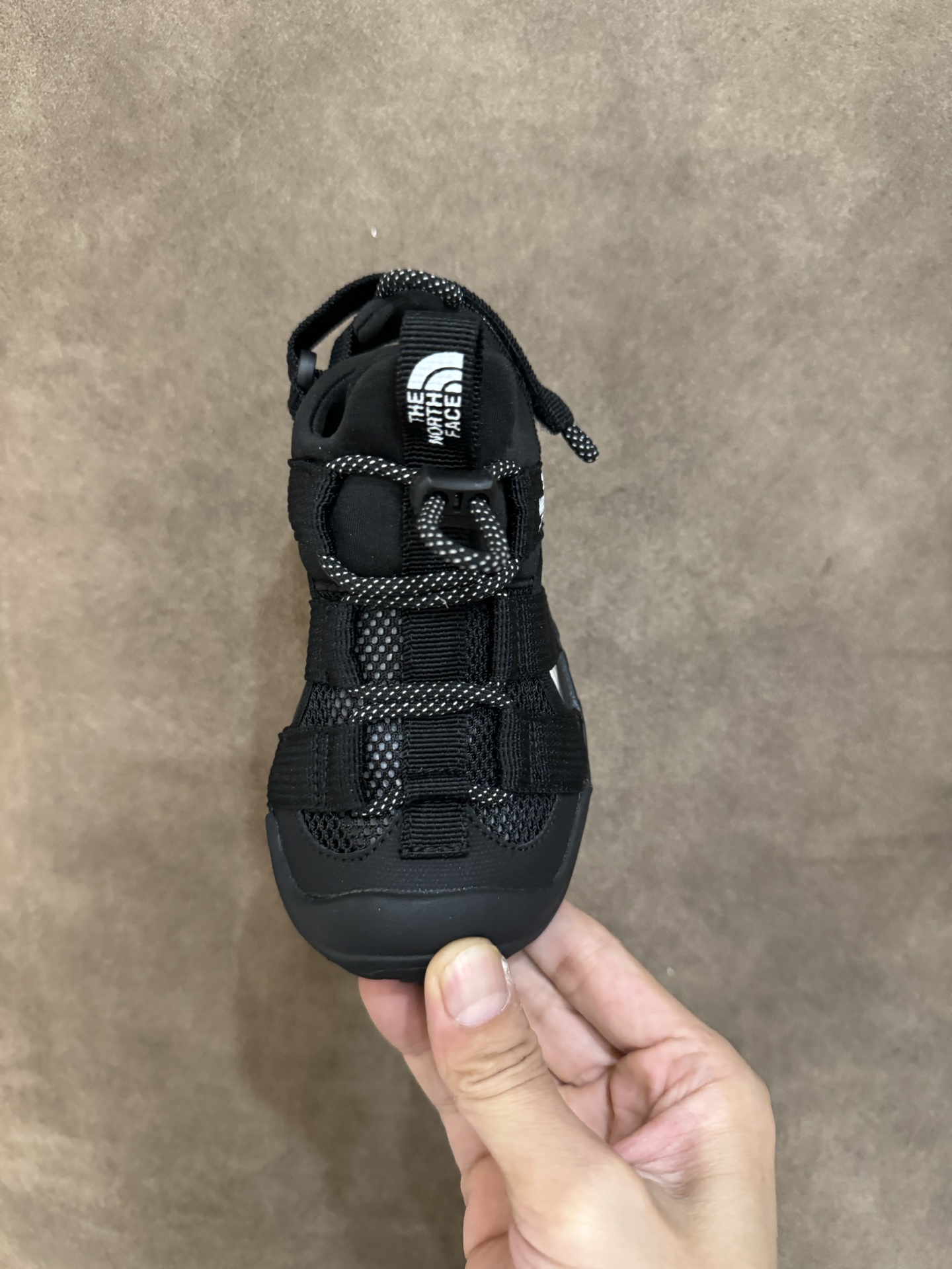 图片[7]-北面包头凉鞋户外沙滩鞋26—37 包头镂空户外溯溪凉鞋 采用弹力扣设计，方便宝贝穿脱，清爽透气💨让双脚👣在炎炎夏日也能保持清爽 鞋底防滑耐磨-选品中心