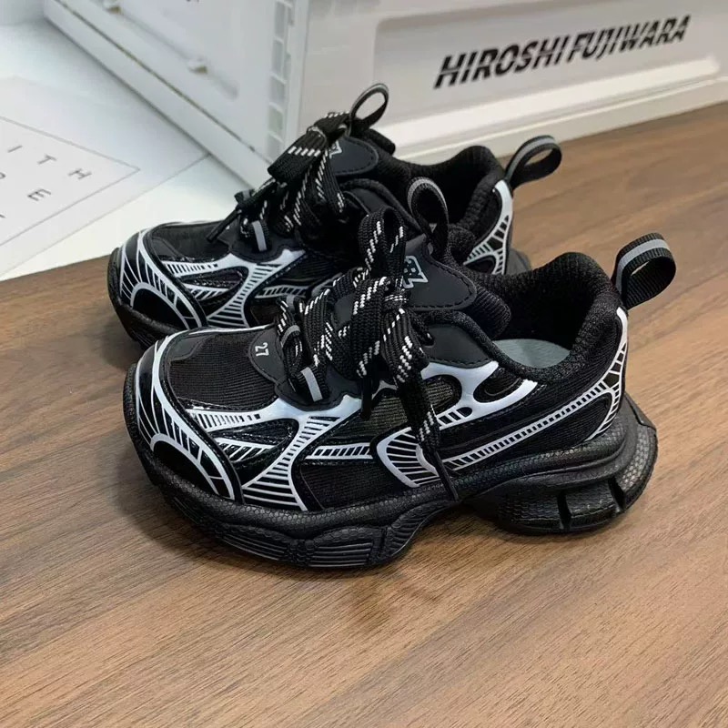 图片[3]-新色 巴黎新款网纱儿童魔术贴老爹鞋 尺码：26-37码 经典巴黎世家老爹鞋🆕 网纱设计，透气又舒适☁️ 魔术贴设计，穿脱方便✌🏻-选品中心